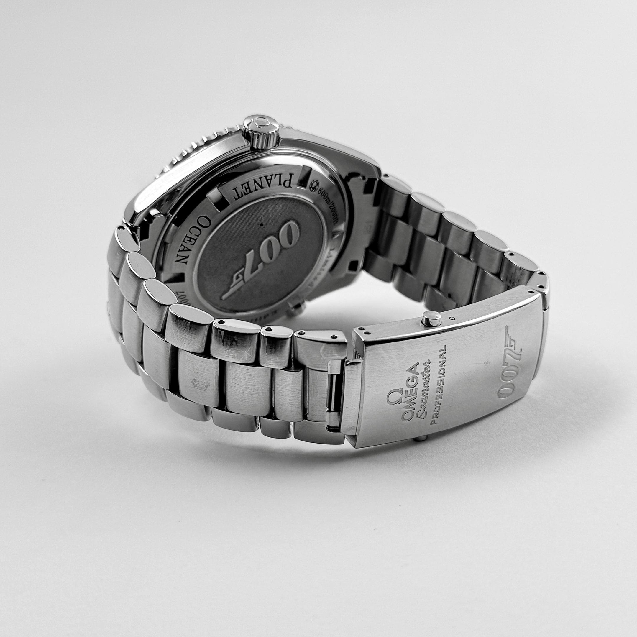 Seamaster Planet Ocean 600m "Quantum of Solace" Steel Black Dial 45mm Product Image 7