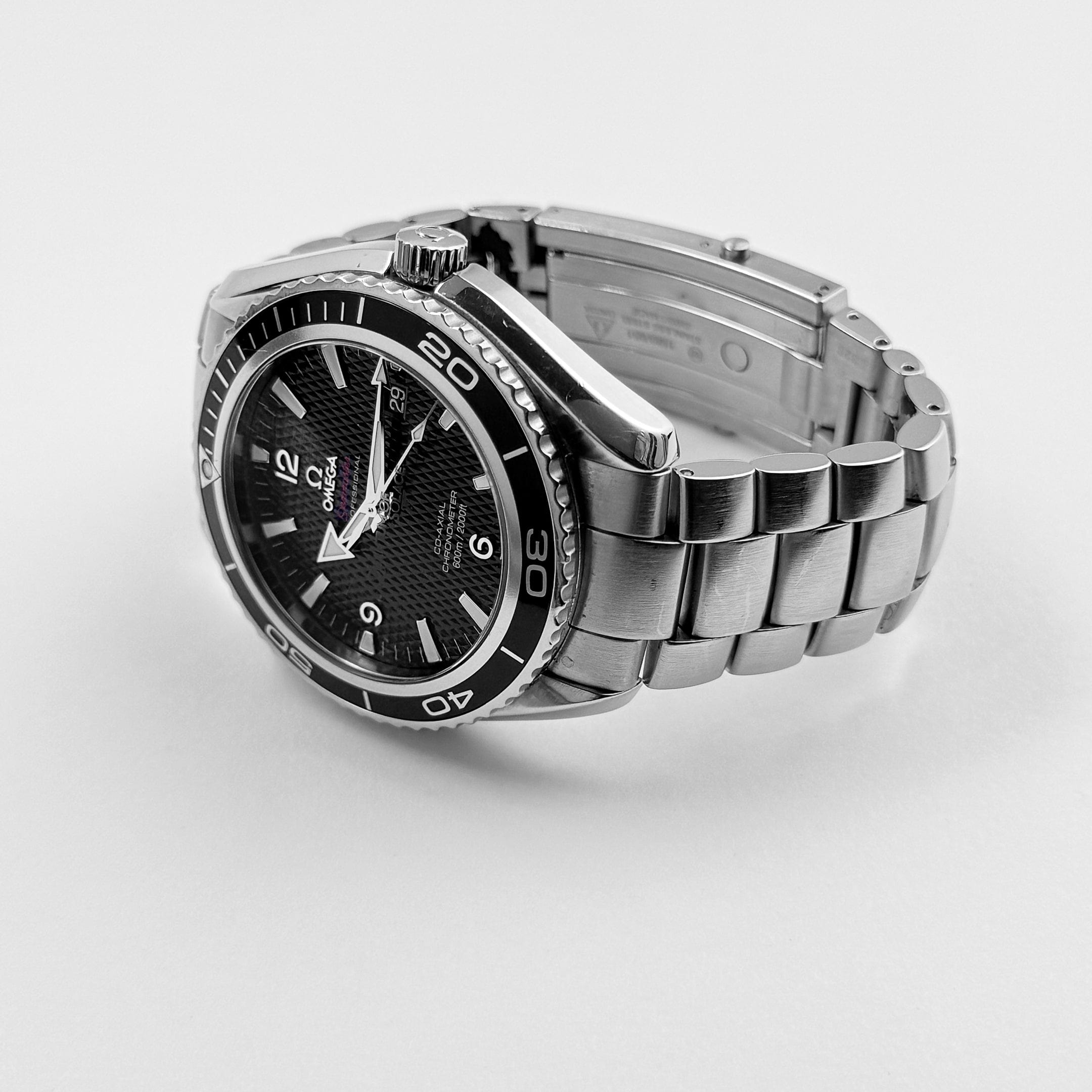 Seamaster Planet Ocean 600m "Quantum of Solace" Steel Black Dial 45mm Product Image 2