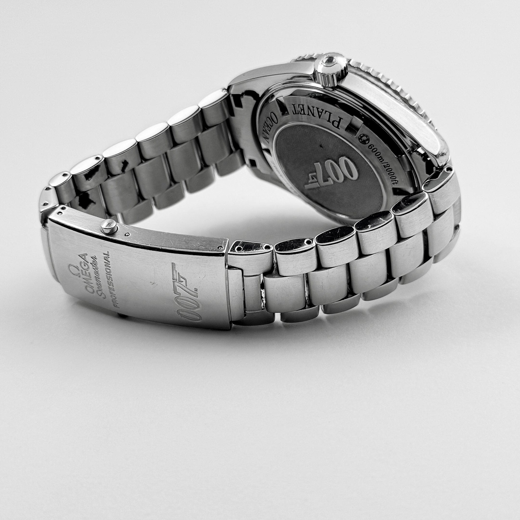 Seamaster Planet Ocean 600m "Quantum of Solace" Steel Black Dial 45mm Product Image 6