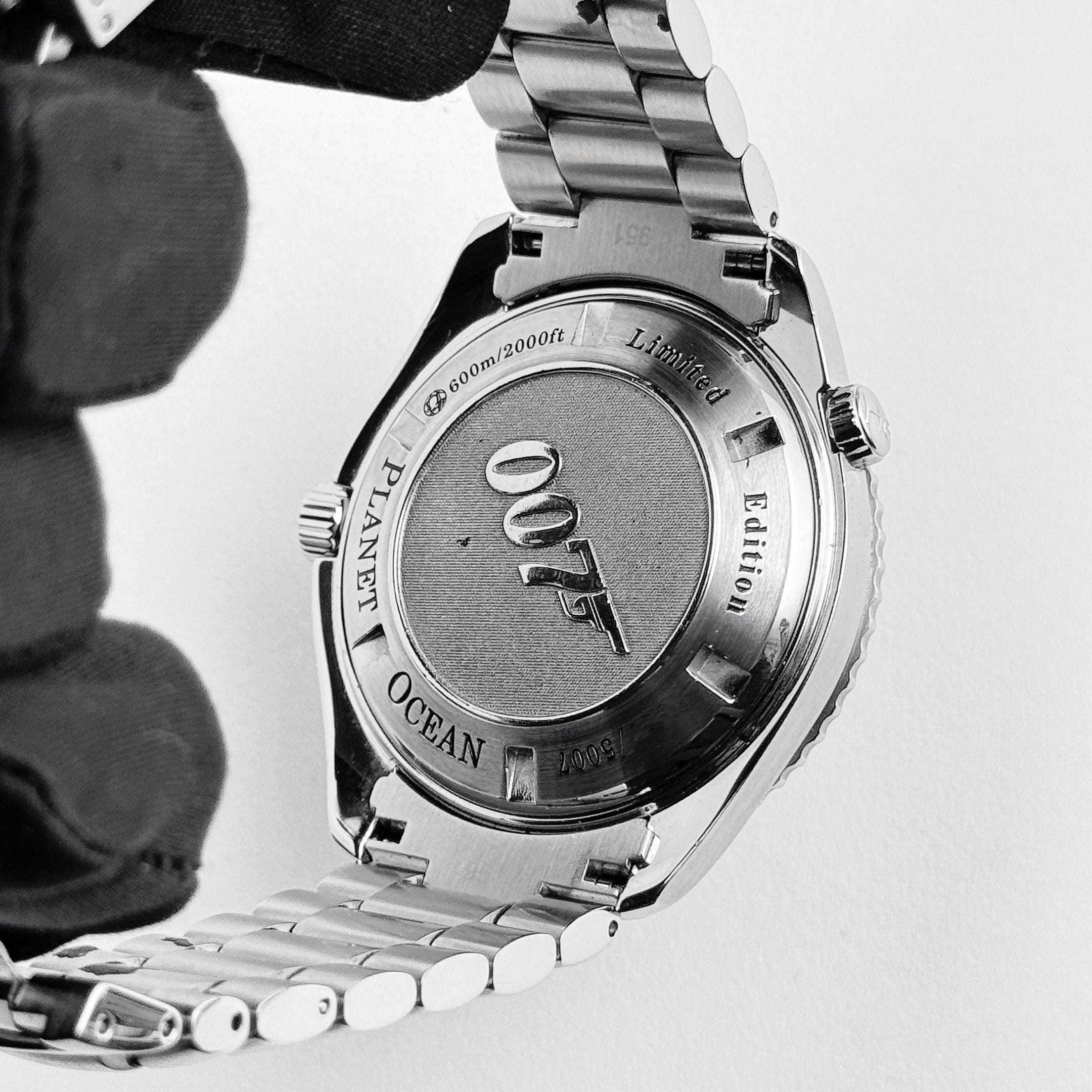 Seamaster Planet Ocean 600m "Quantum of Solace" Steel Black Dial 45mm Product Image 8