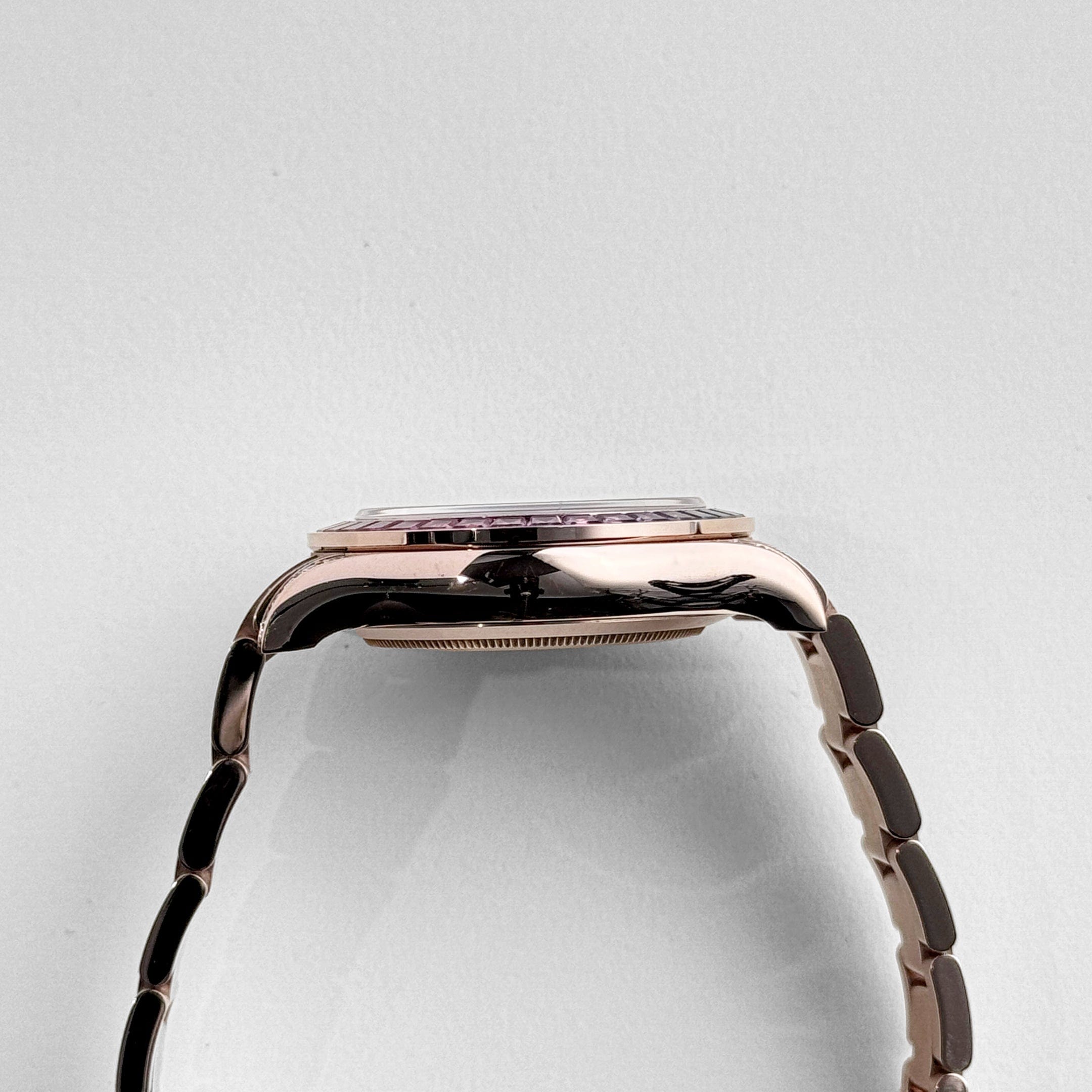 Daytona Rose Gold Rainbow Black Dial 40mm Product Image 5