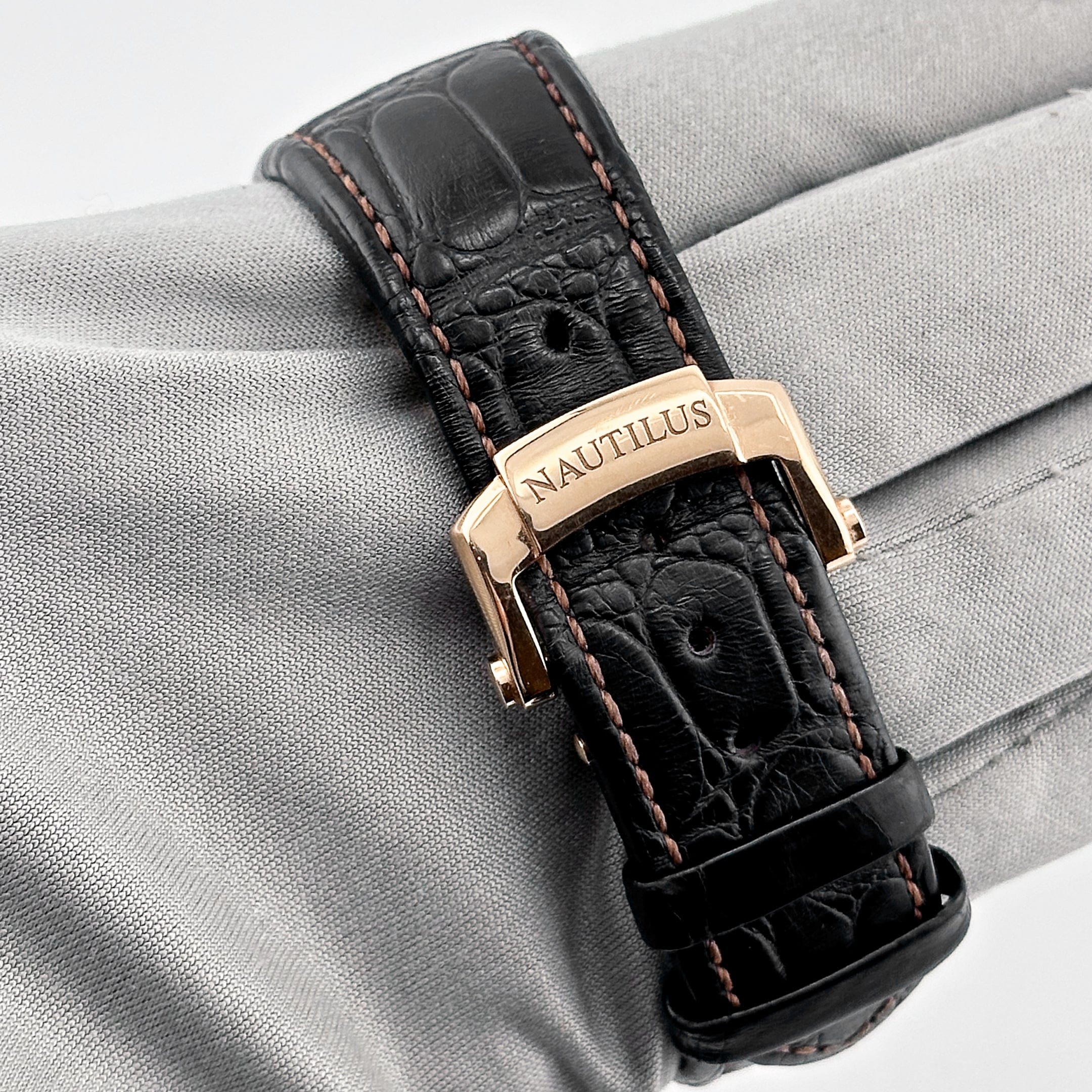 Nautilus Rose Gold Grey Dial 40mm Product Image 7