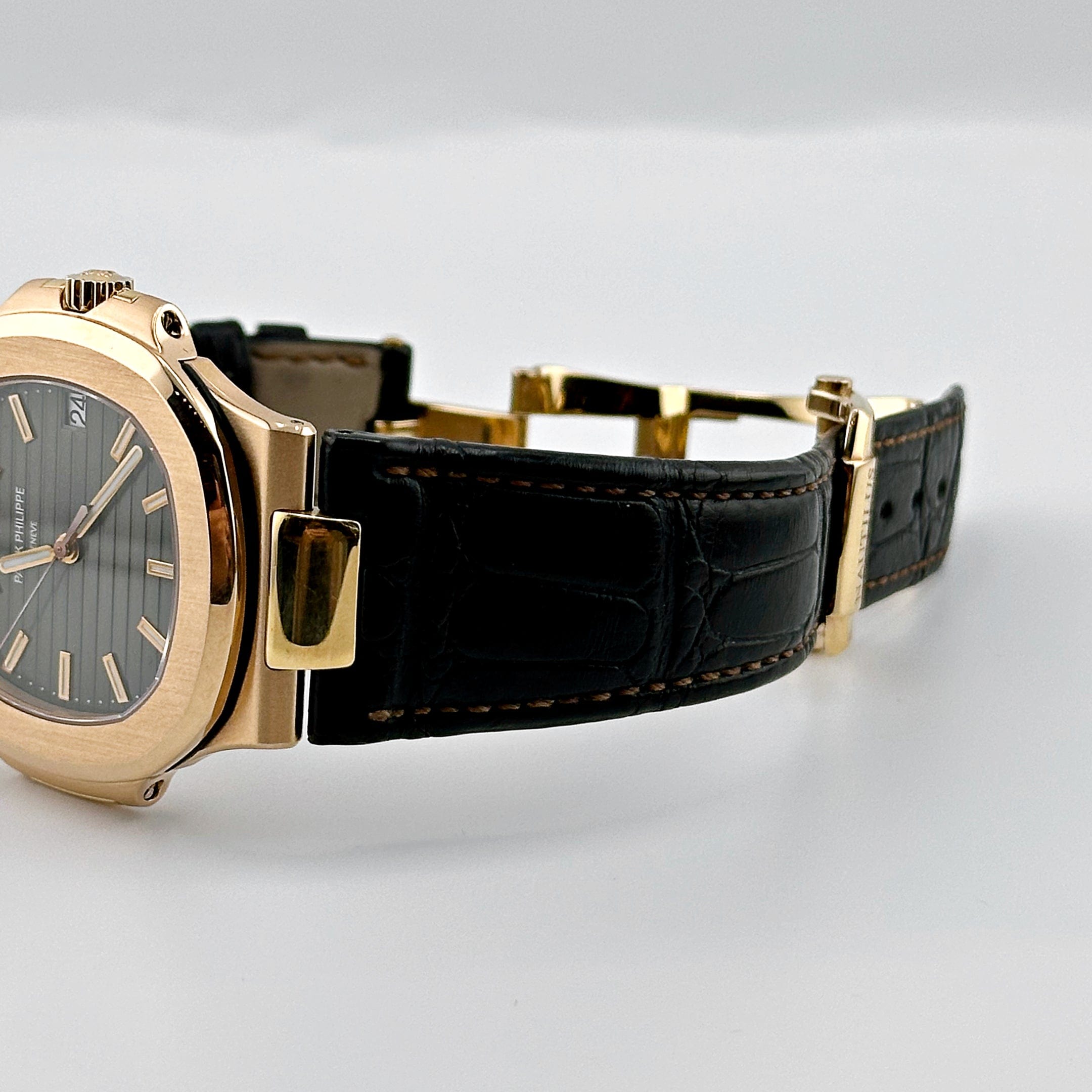 Nautilus Rose Gold Grey Dial 40mm Product Image 4
