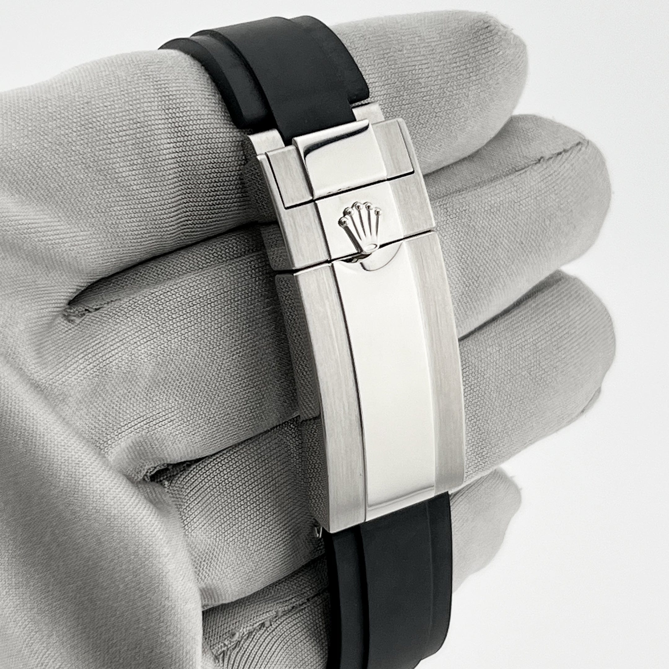 Yacht-Master White Gold Oysterflex Black Dial 42mm Product Image 9