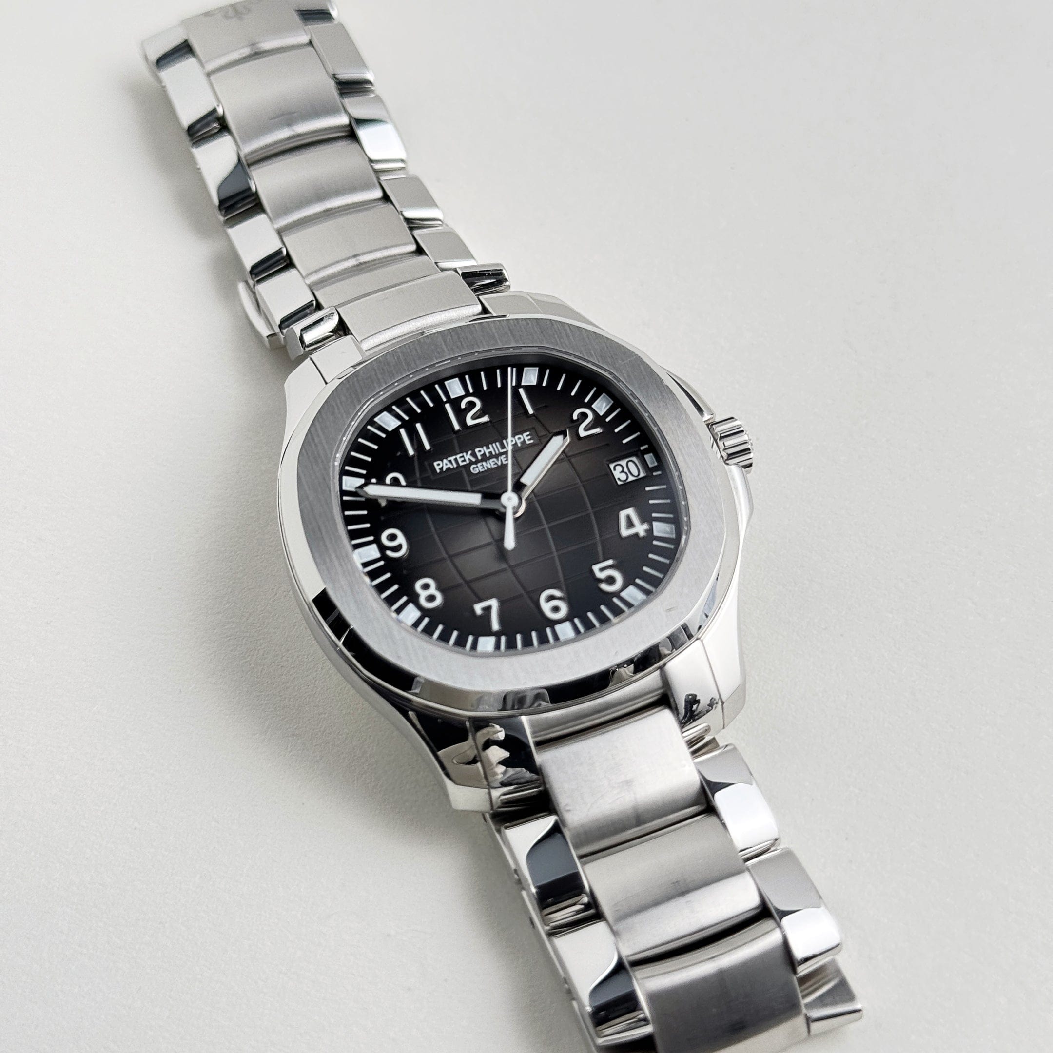 Aquanaut Steel Black Dial 40mm Product Image 1