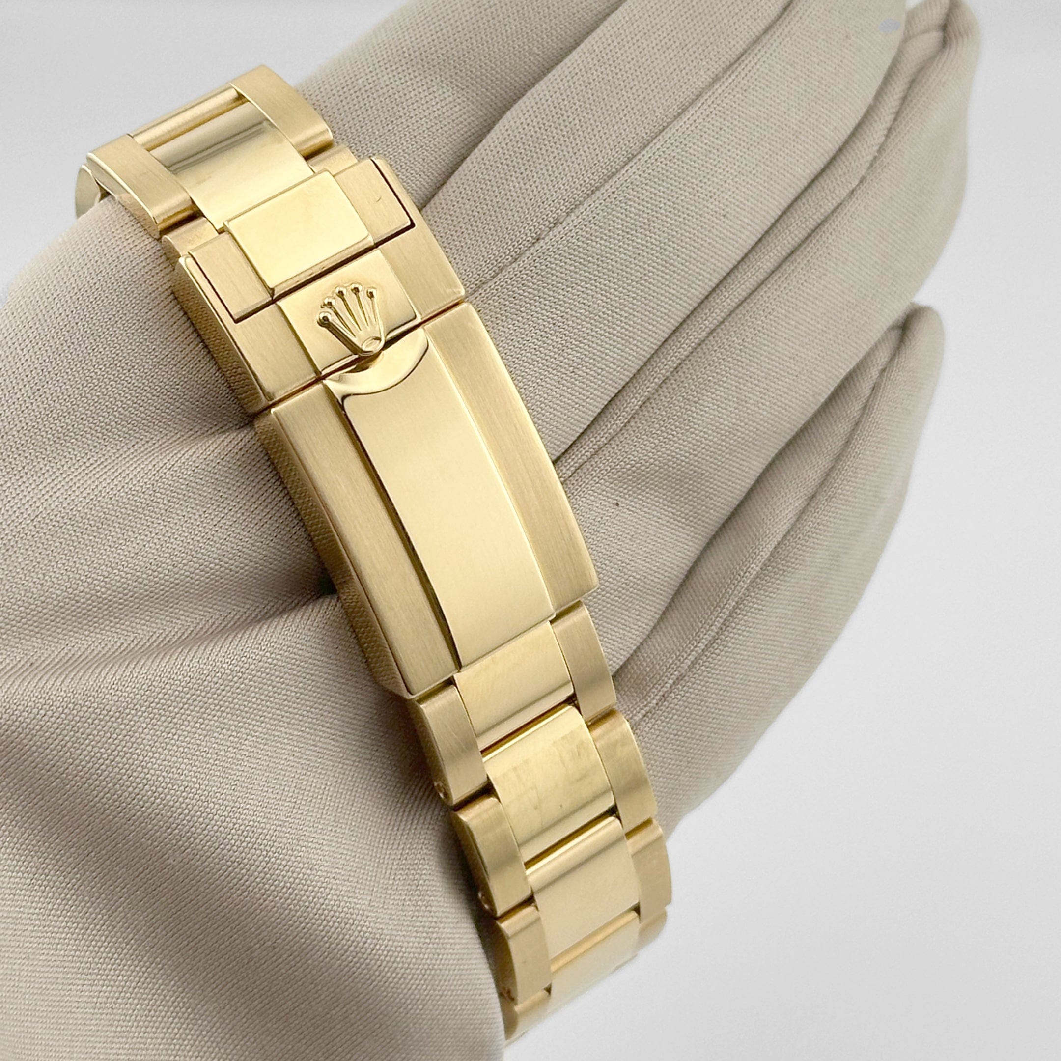 Daytona Yellow Gold Green Dial "John Mayer" 40mm Product Image 9