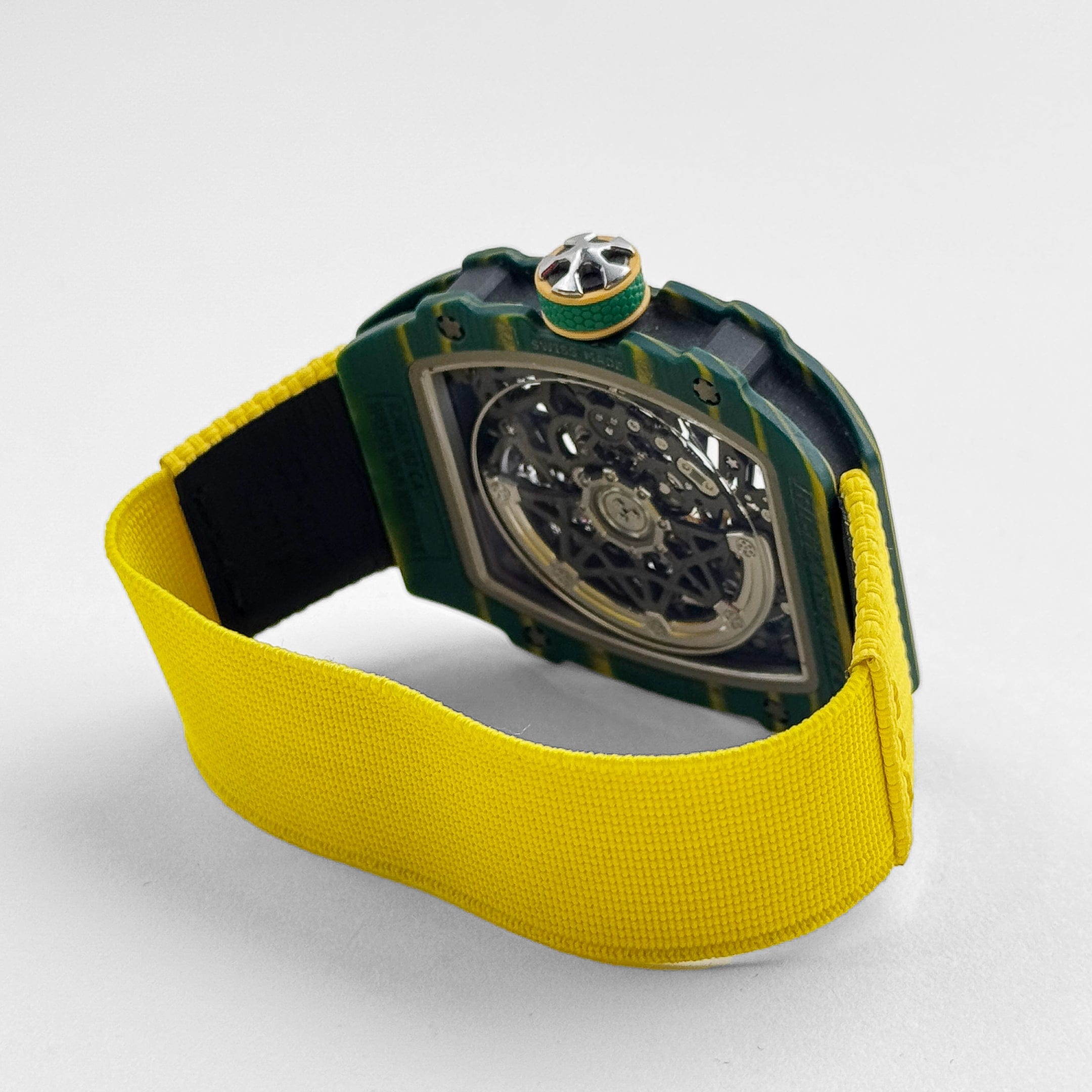 RM67-02 Wayde Van Niekerk Product Image 6
