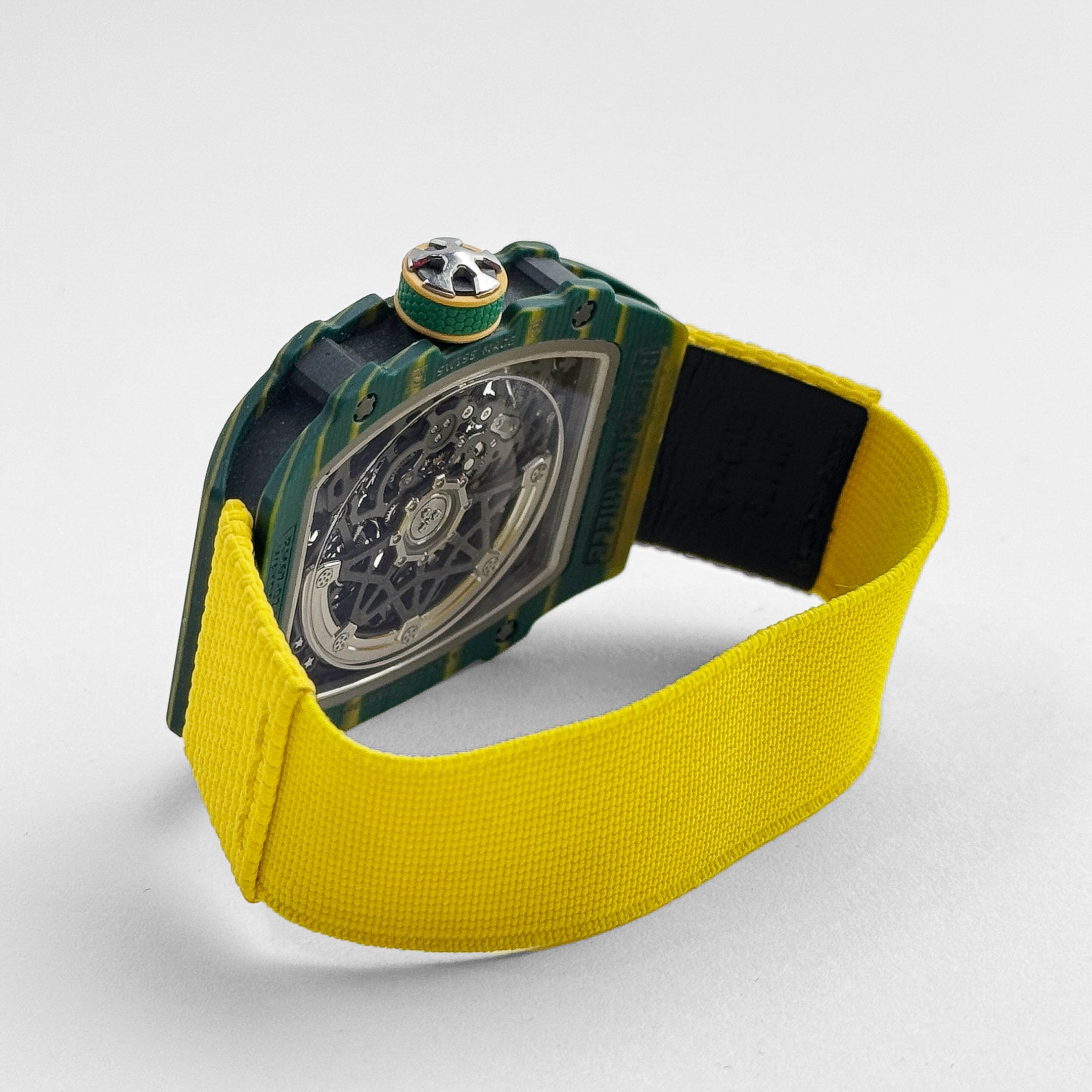 RM67-02 Wayde Van Niekerk Product Image 7