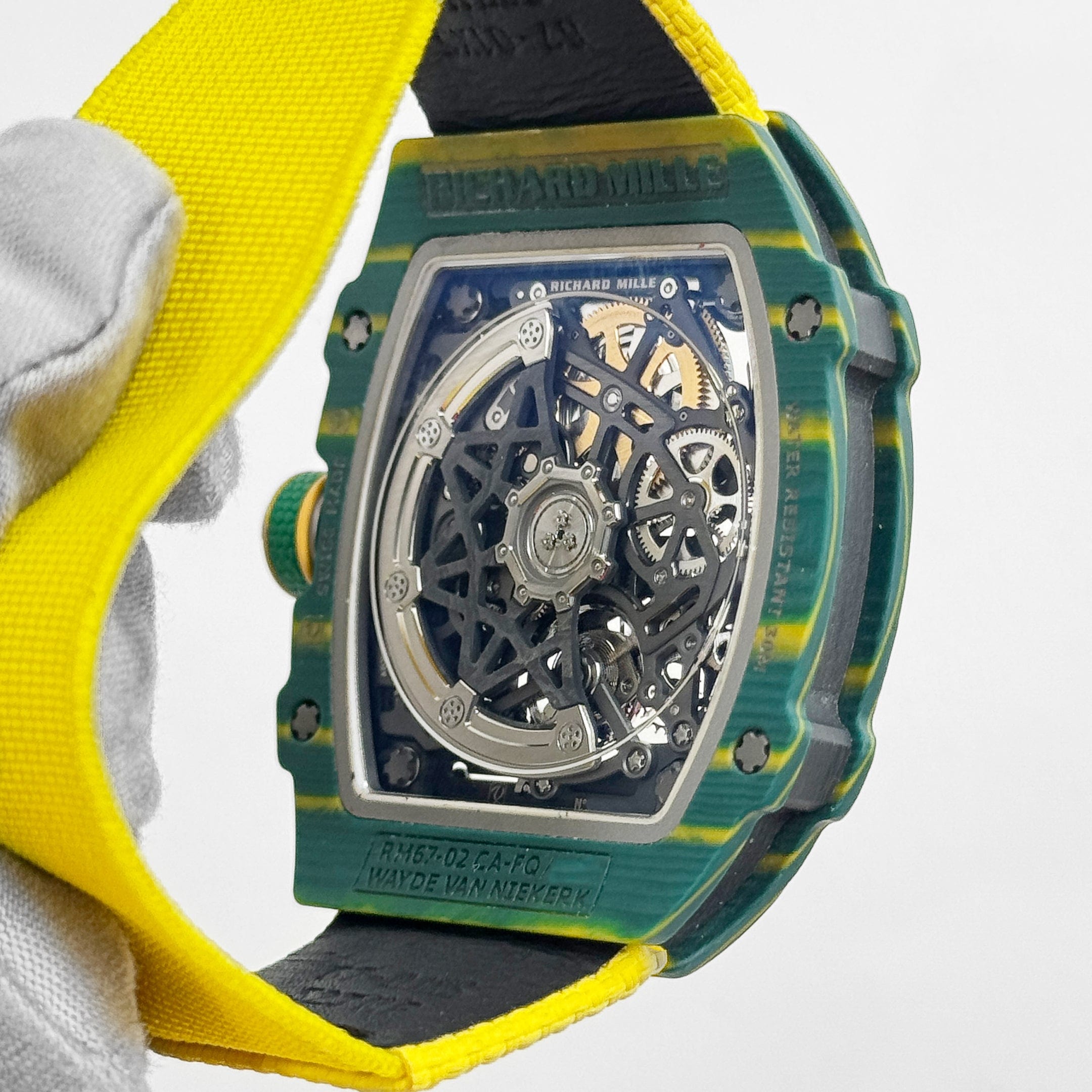 RM67-02 Wayde Van Niekerk Product Image 8