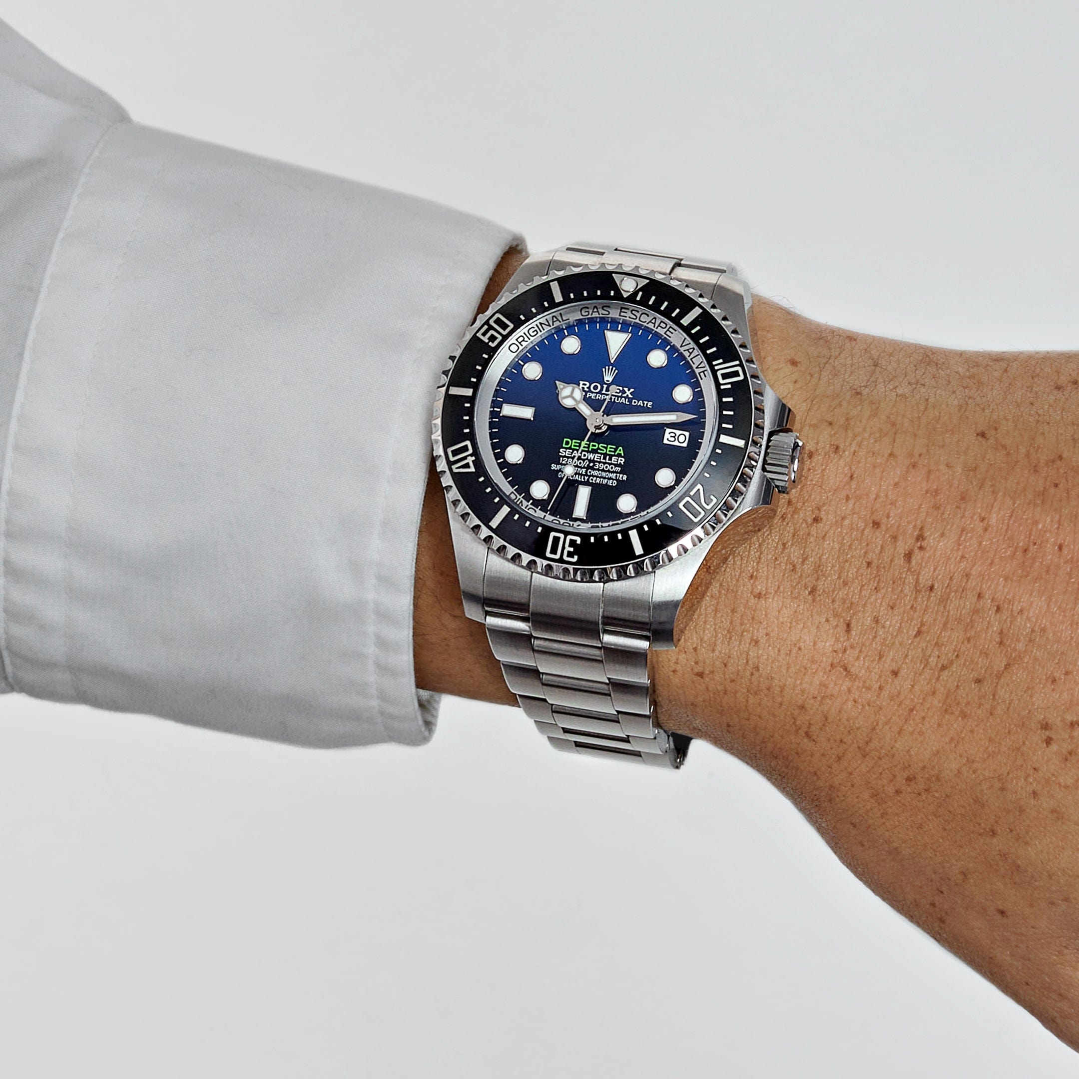 Sea-Dweller Deepsea D-Blue Steel Blue Dial 44mm Product Image 11