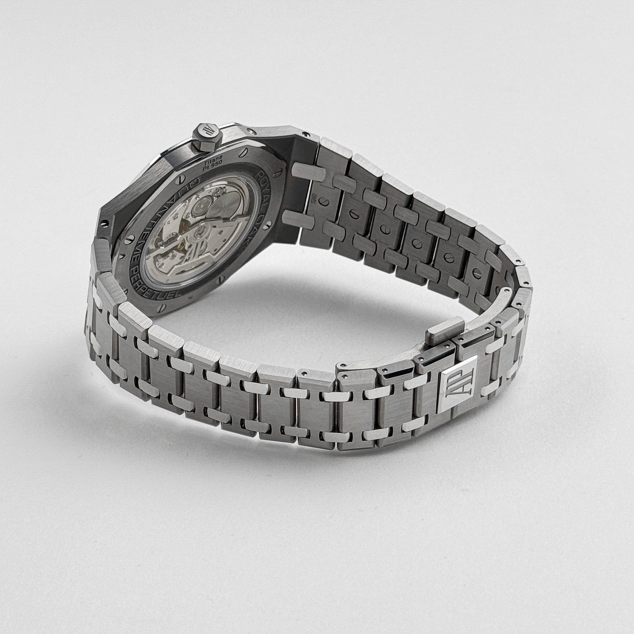 Royal Oak Perpetual Calendar Ultra-Thin Platinum & Titanium Blue Dial 41mm Product Image 7