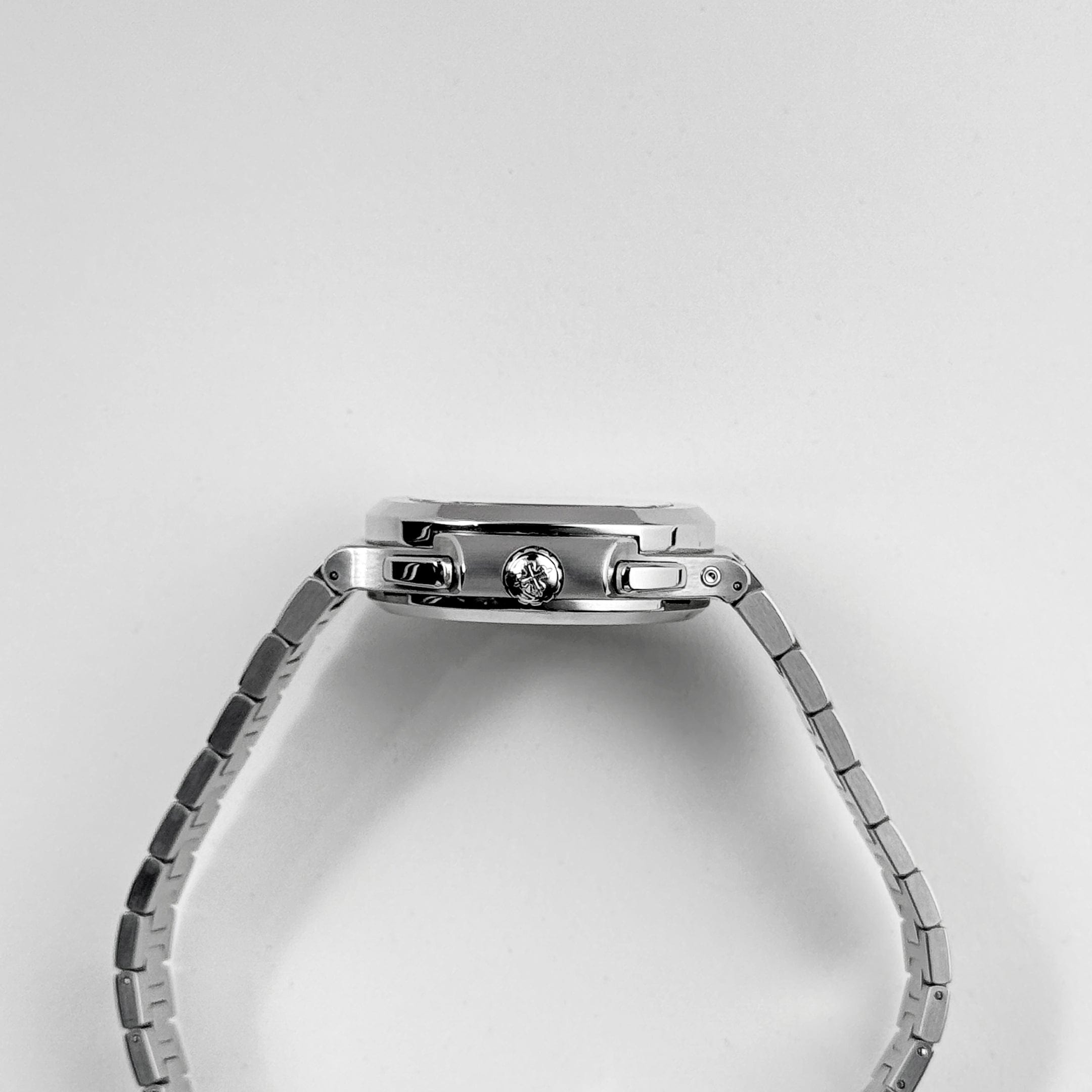 Nautilus Travel Time Steel Black Dial 40mm Product Image 4