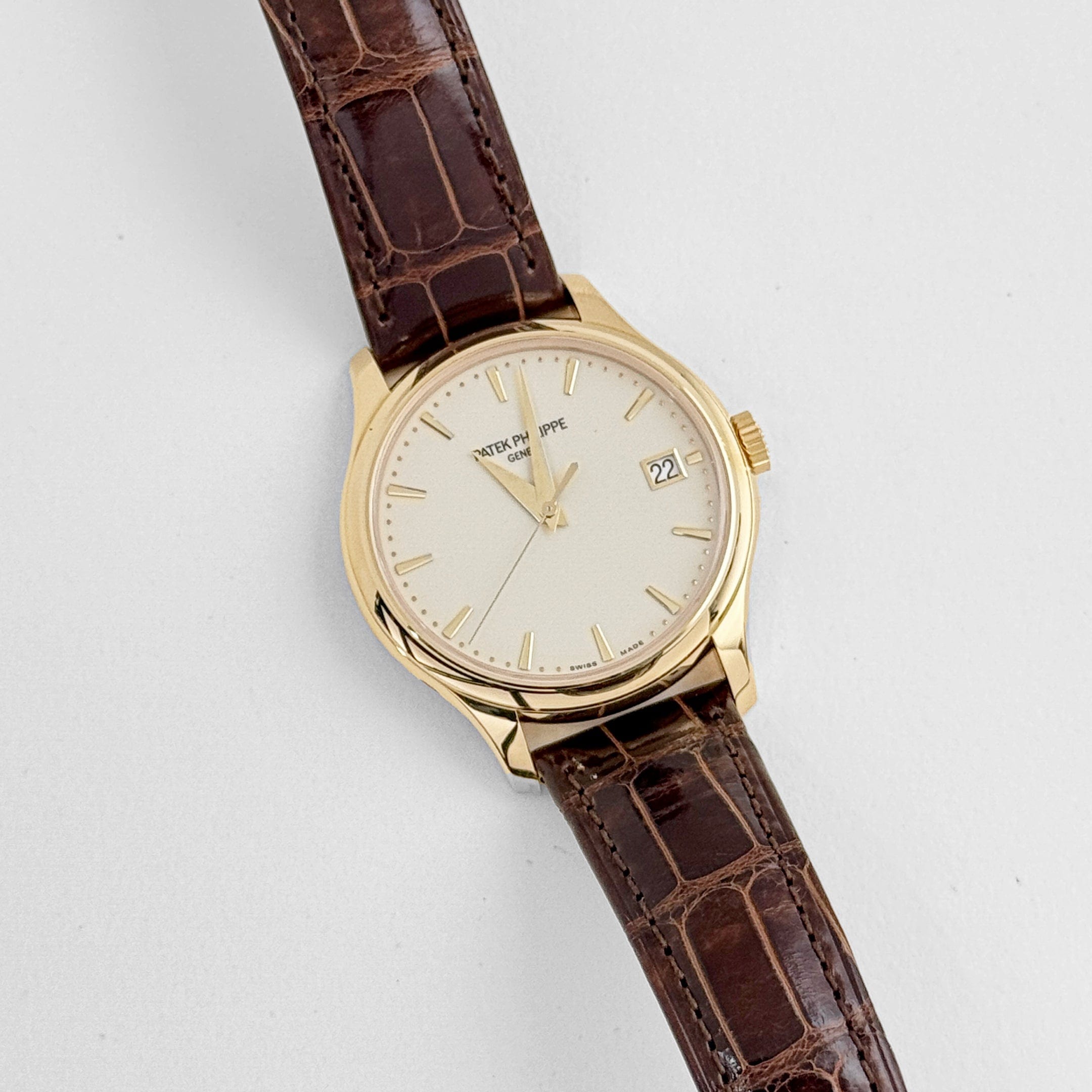 Calatrava Yellow Gold White Dial 39mm Product Image 1