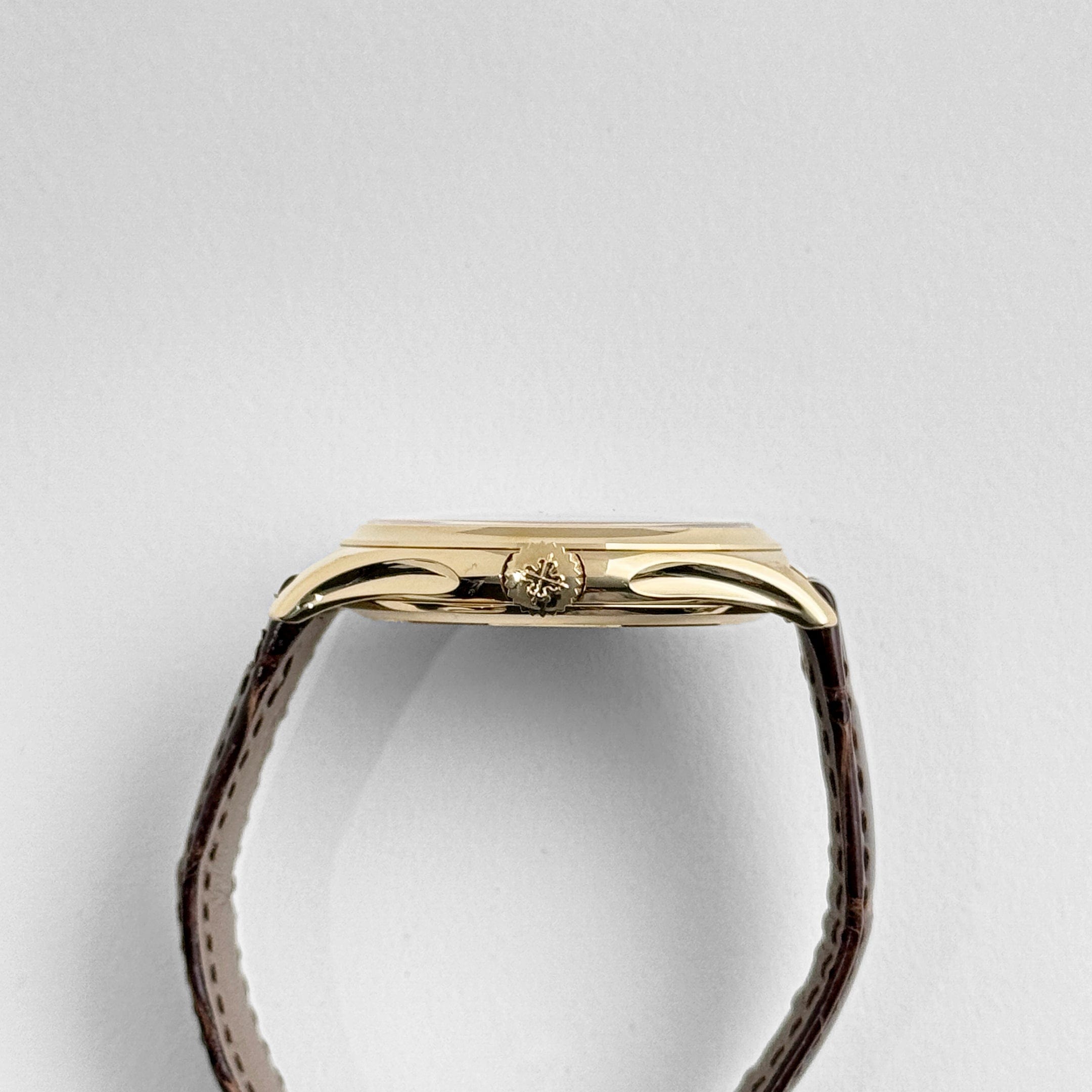 Calatrava Yellow Gold White Dial 39mm Product Image 4