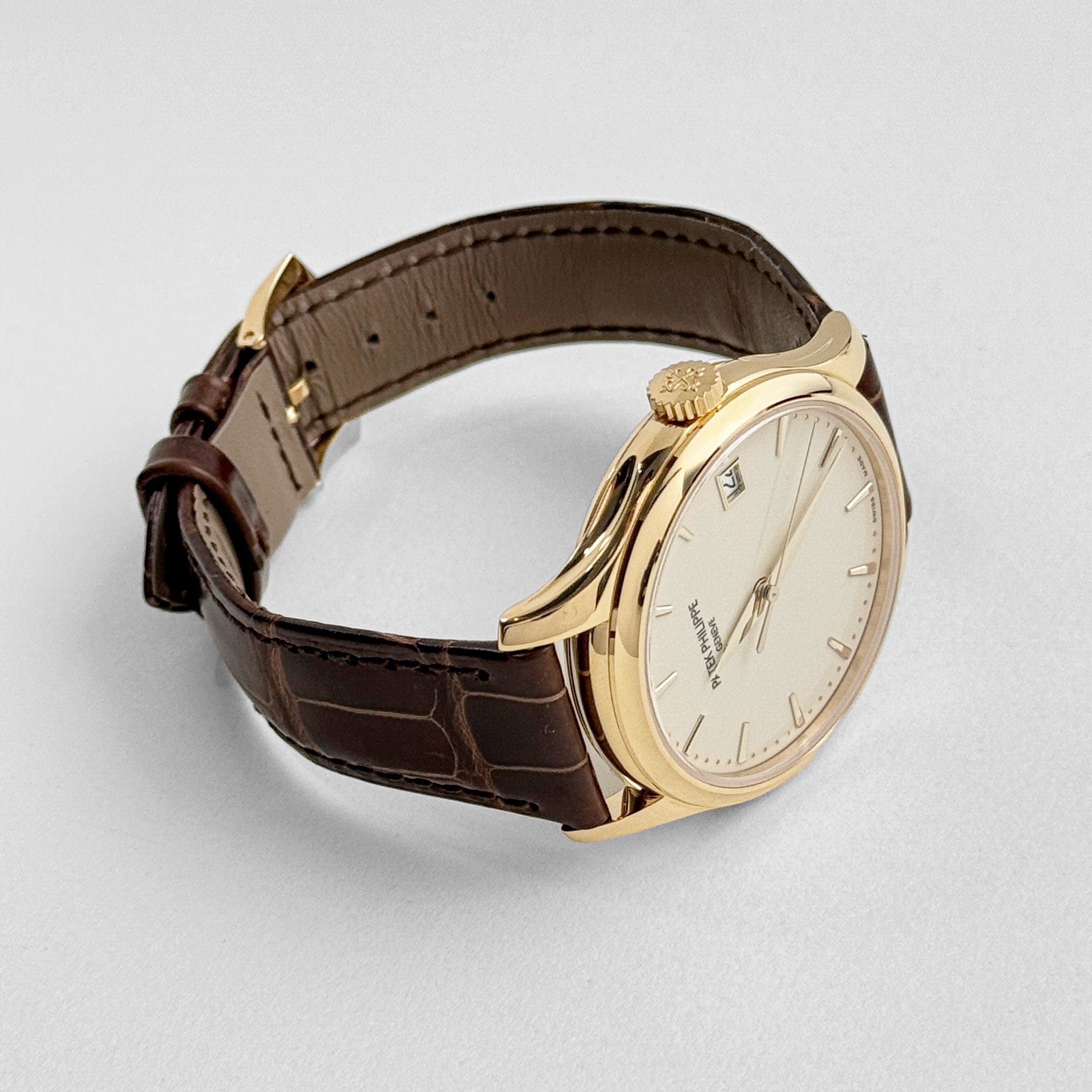 Calatrava Yellow Gold White Dial 39mm Product Image 2