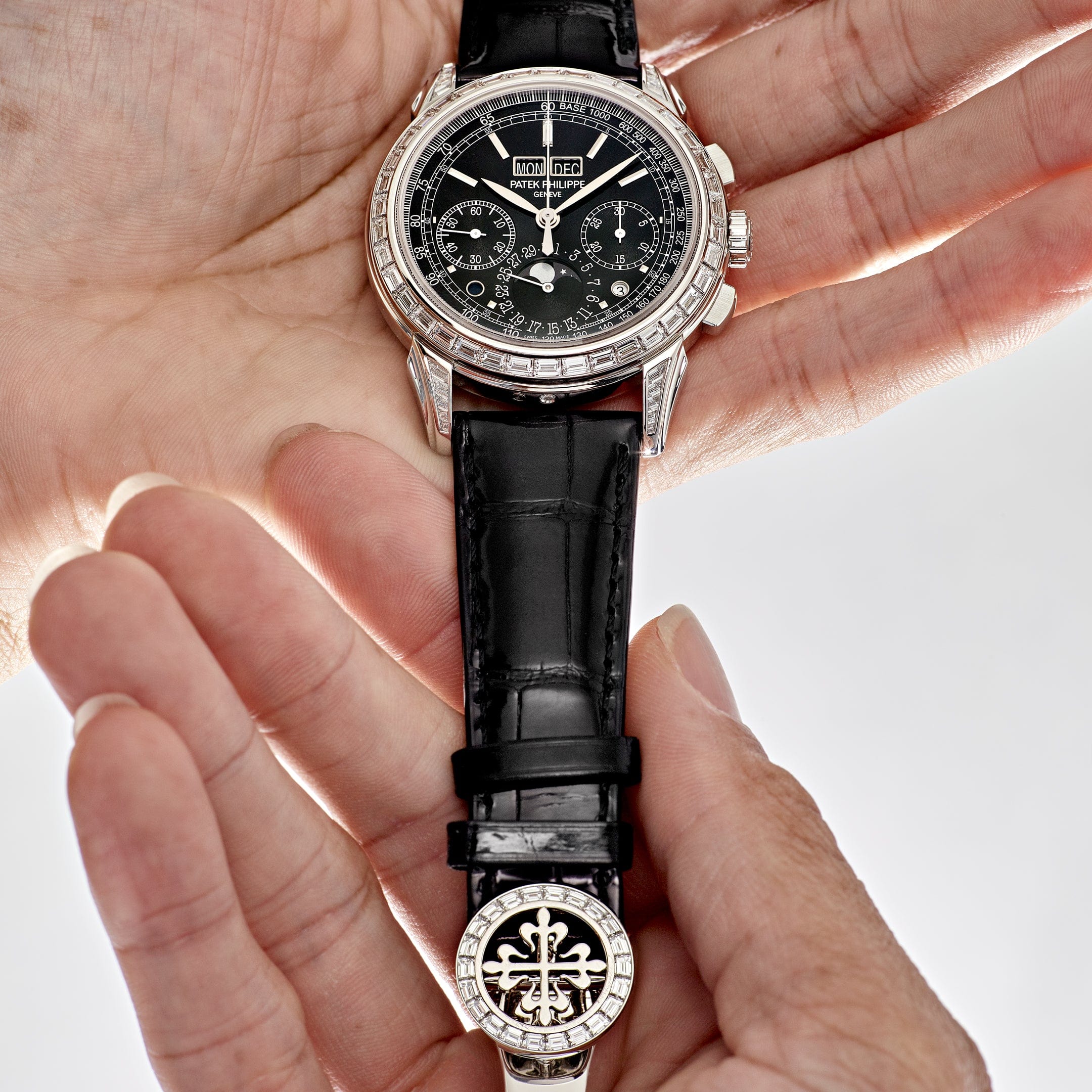 Perpetual Calendar Chronograph Platinum Diamond Black Dial 41mm Product Image 9