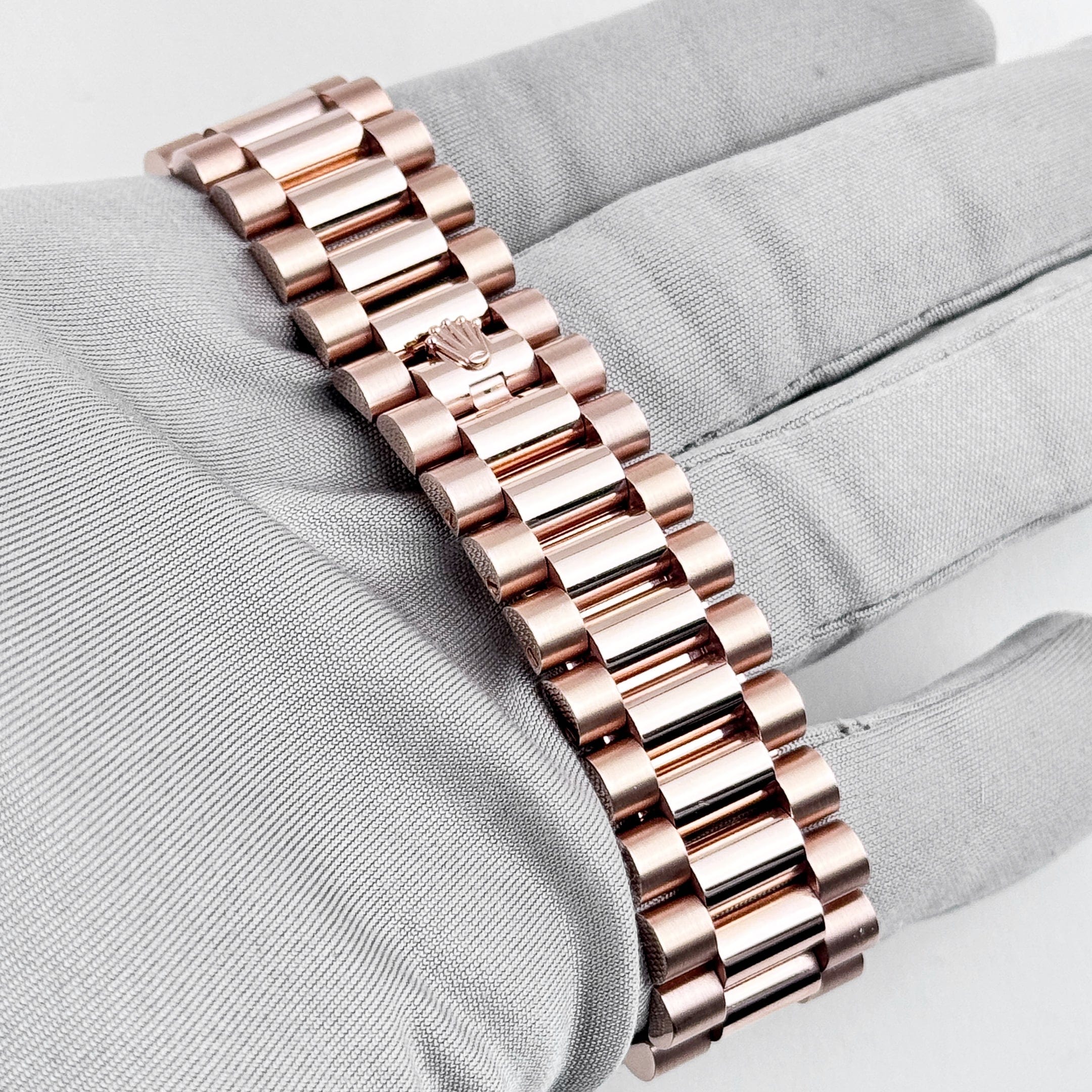 Day-Date Rose Gold Grey Black Dial 40mm Product Image 9