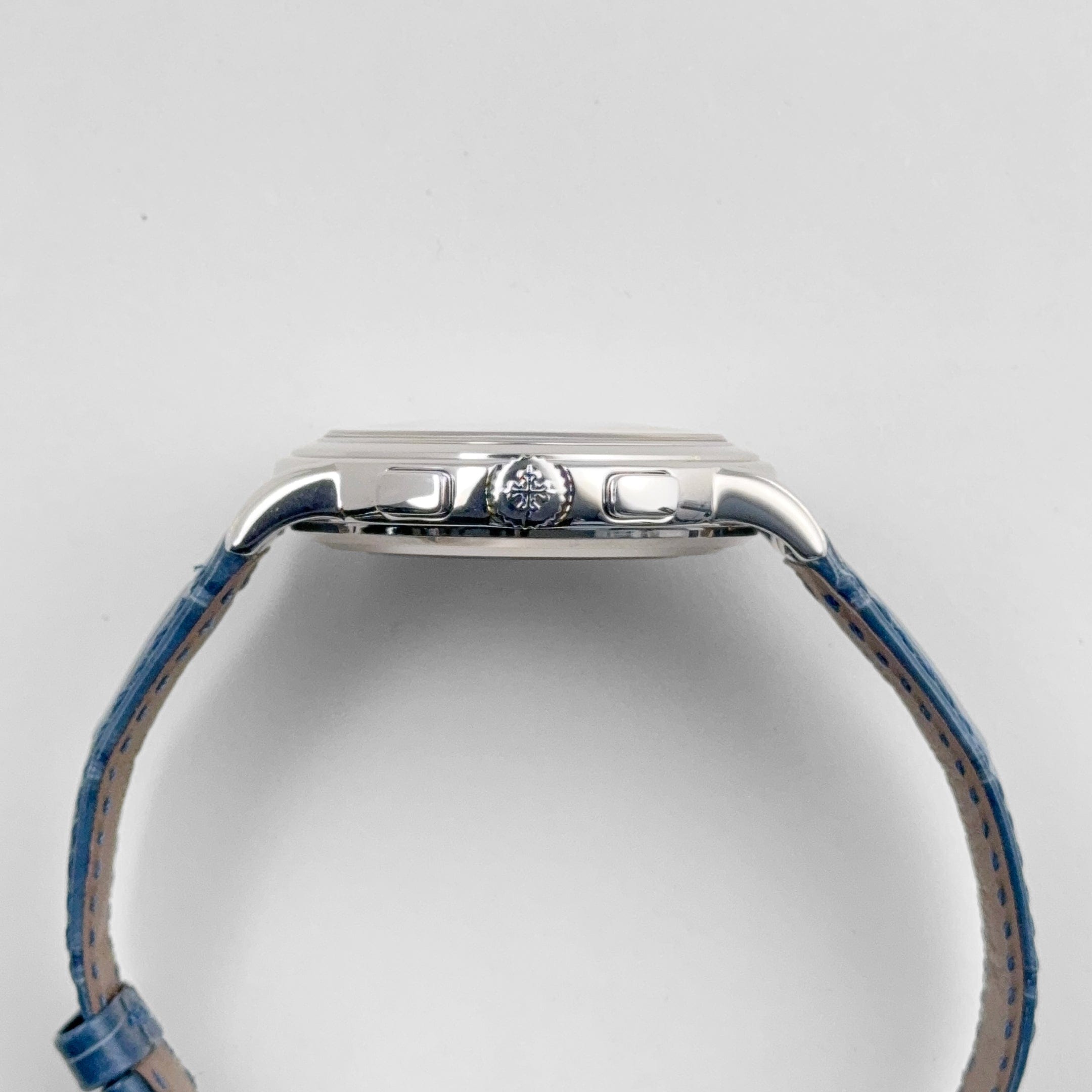 Complications Chronograph White Gold White Dial 42mm Product Image 6