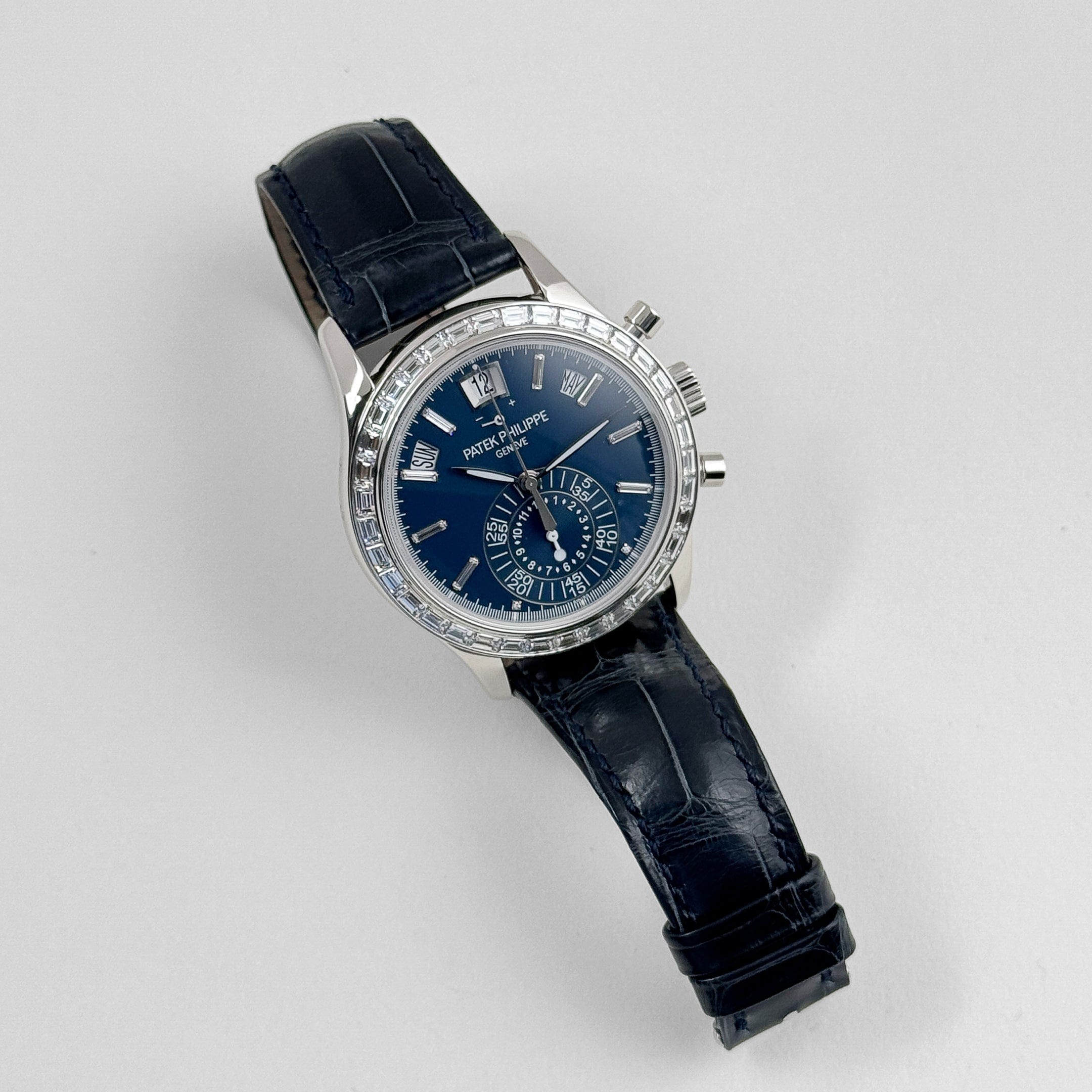 Annual Calendar Chronograph Platinum Diamond Blue Dial 40mm Product Image 1