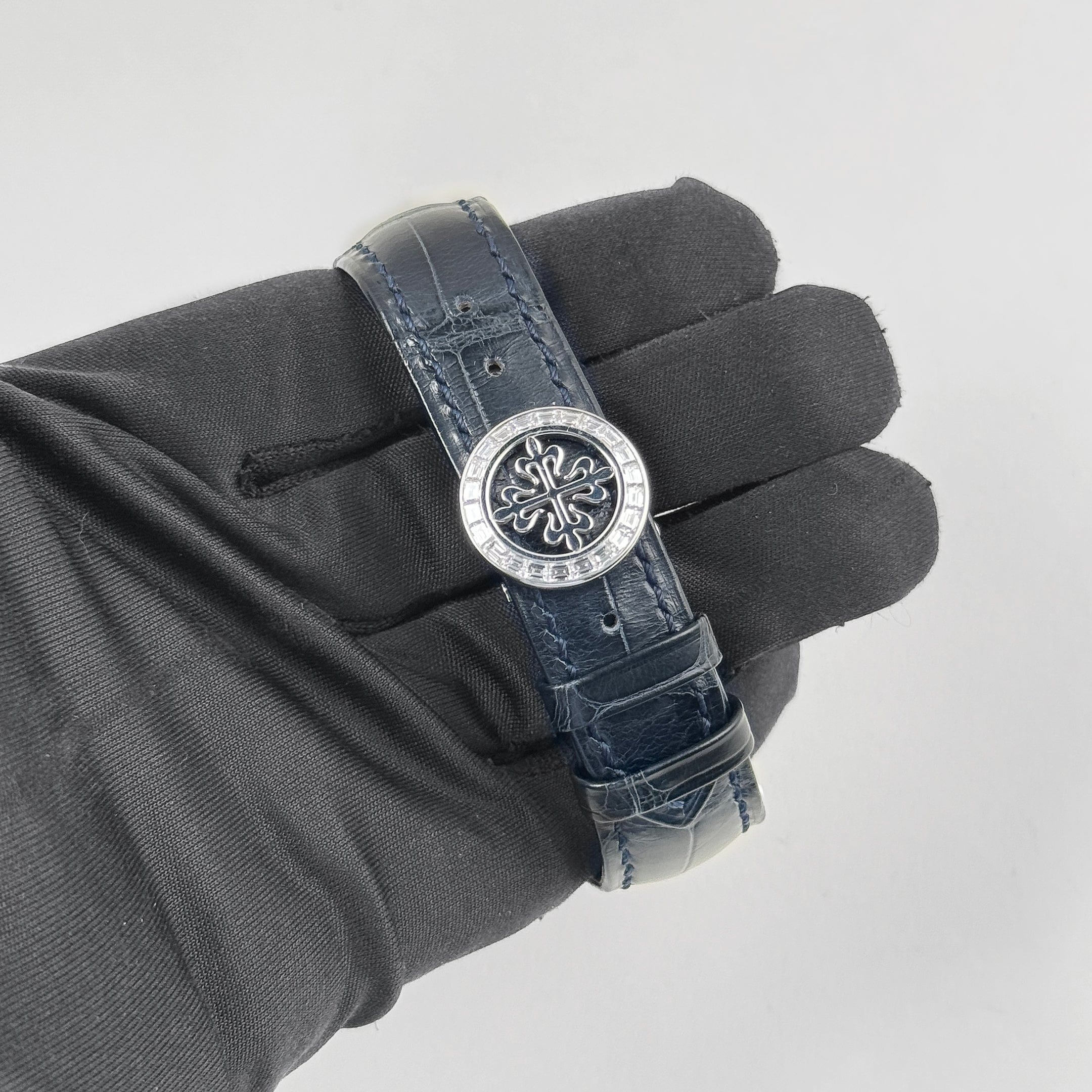 Annual Calendar Chronograph Platinum Diamond Blue Dial 40mm Product Image 9