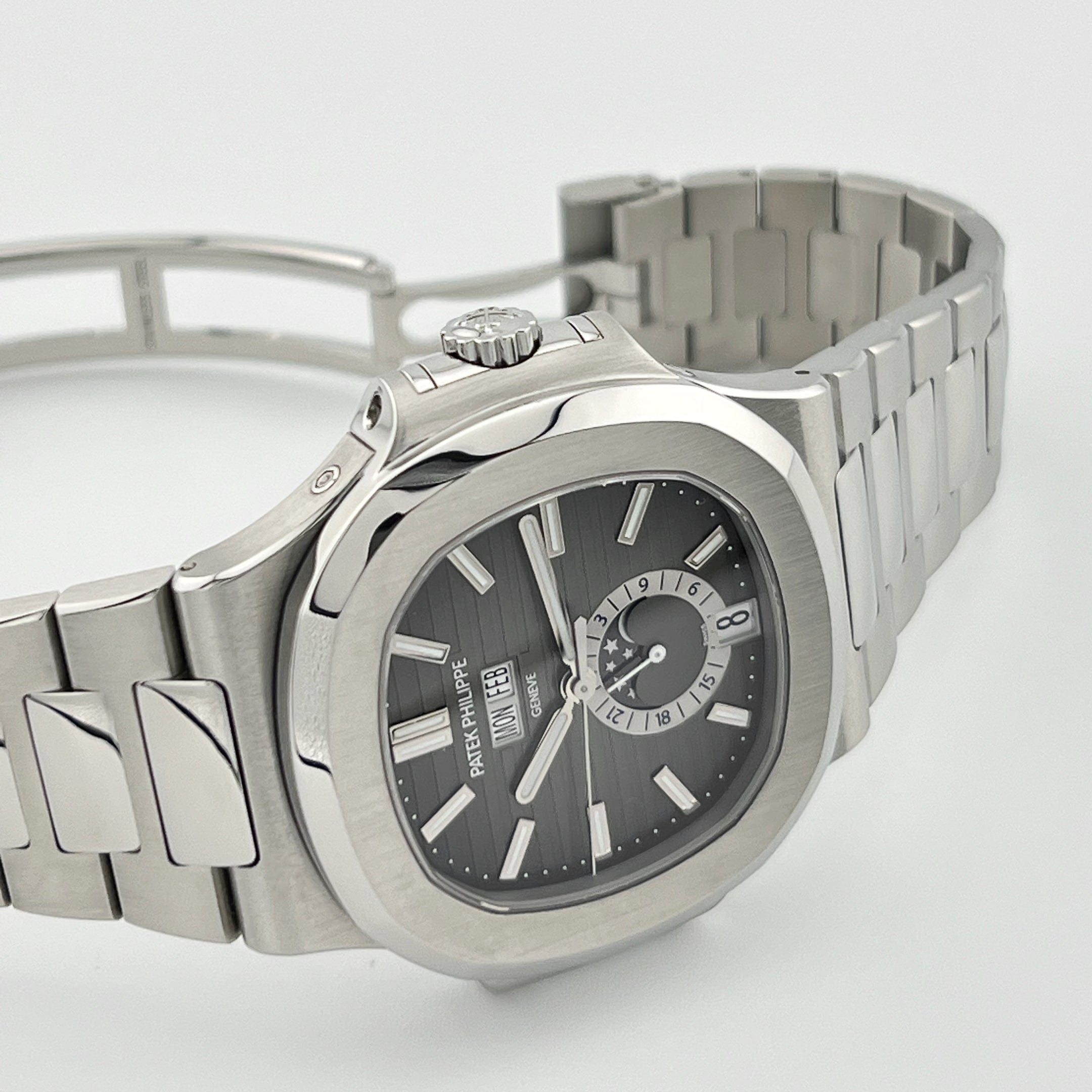 Nautilus Annual Calendar Steel Black Dial 40mm Product Image 2