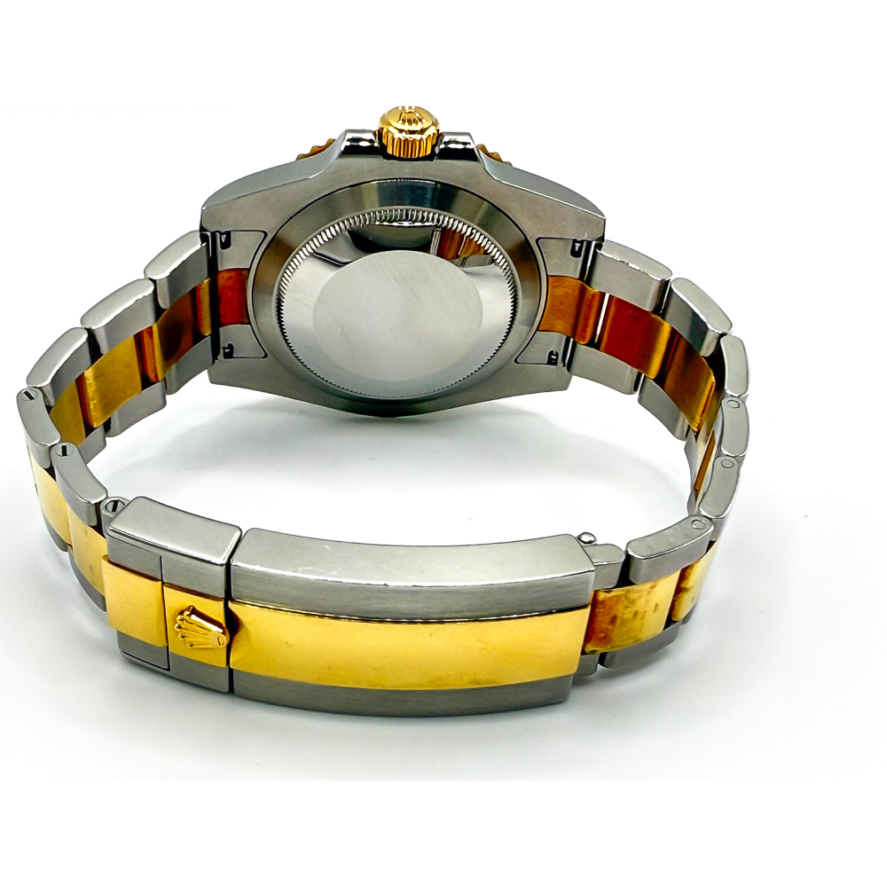 Submariner Date Yellow Gold & Steel Black Dial 40mm Product Image 3