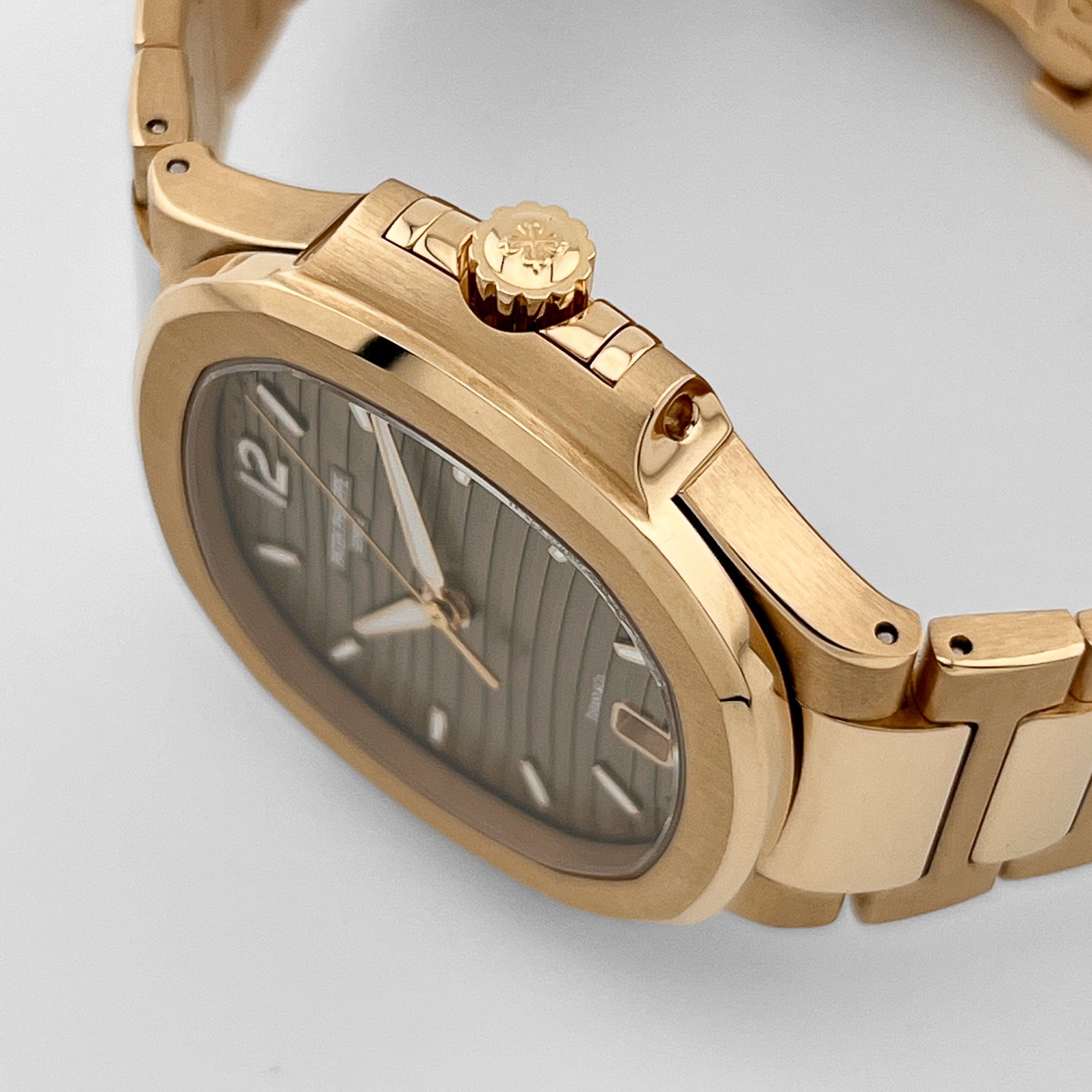 Nautilus "Tiffany" Rose Gold Champagne Dial 35mm Product Image 3