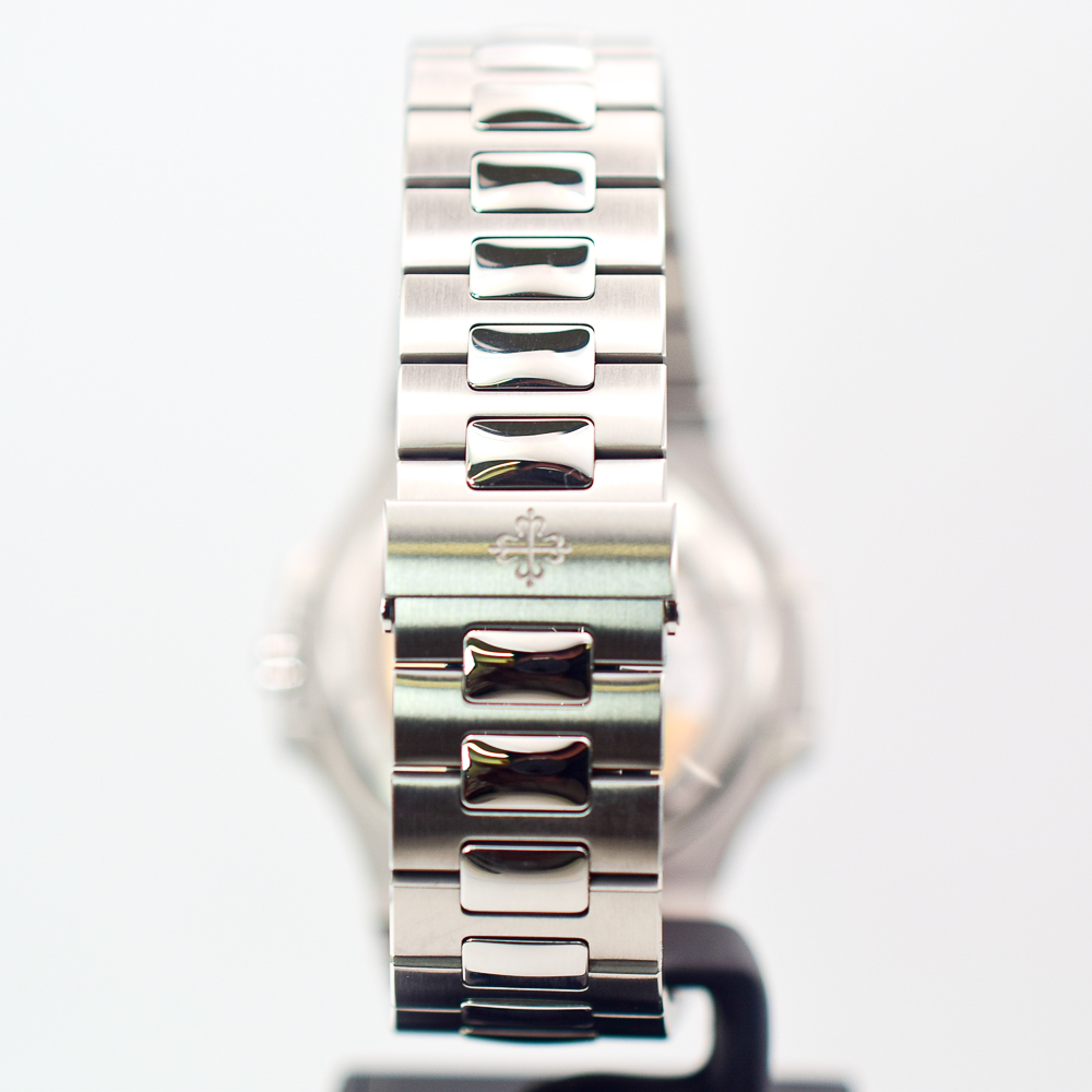 Nautilus Steel Green Dial 40mm Product Image 5