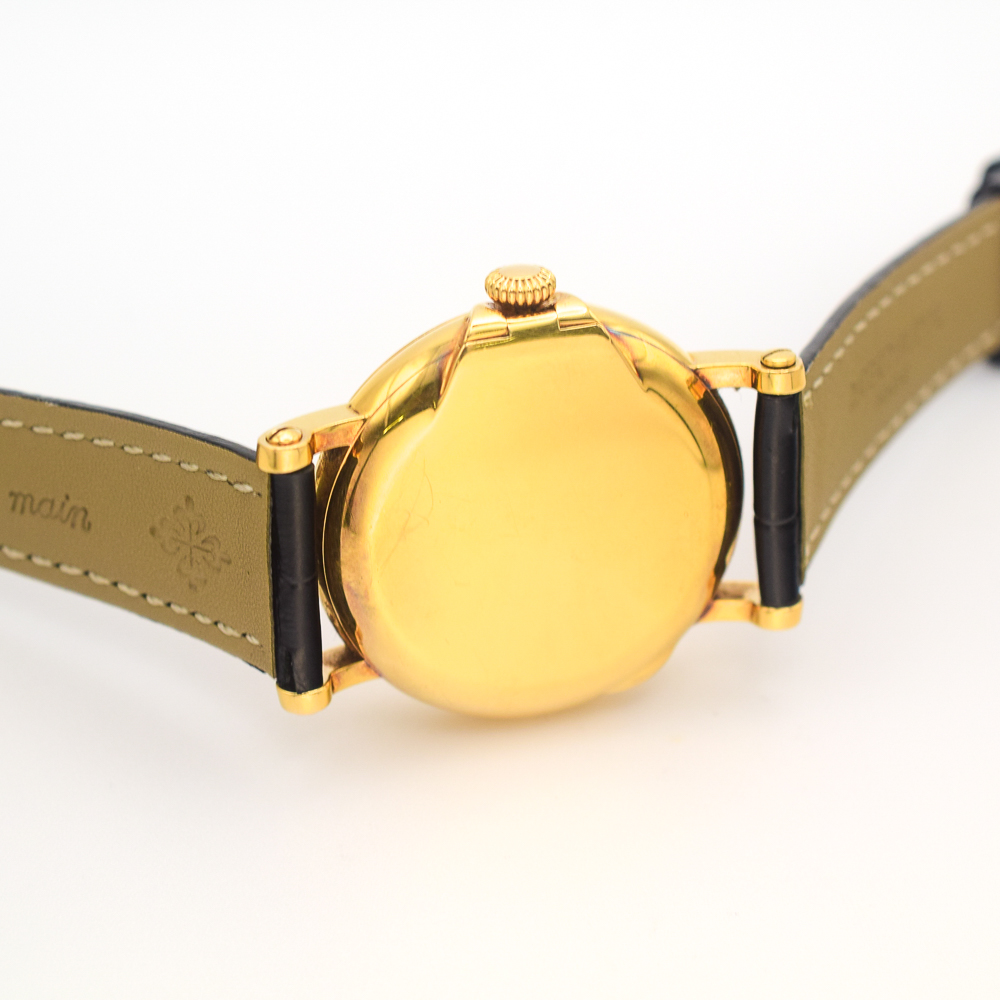 Calatrava Yellow Gold Silver Opaline dial 38mm Product Image 11