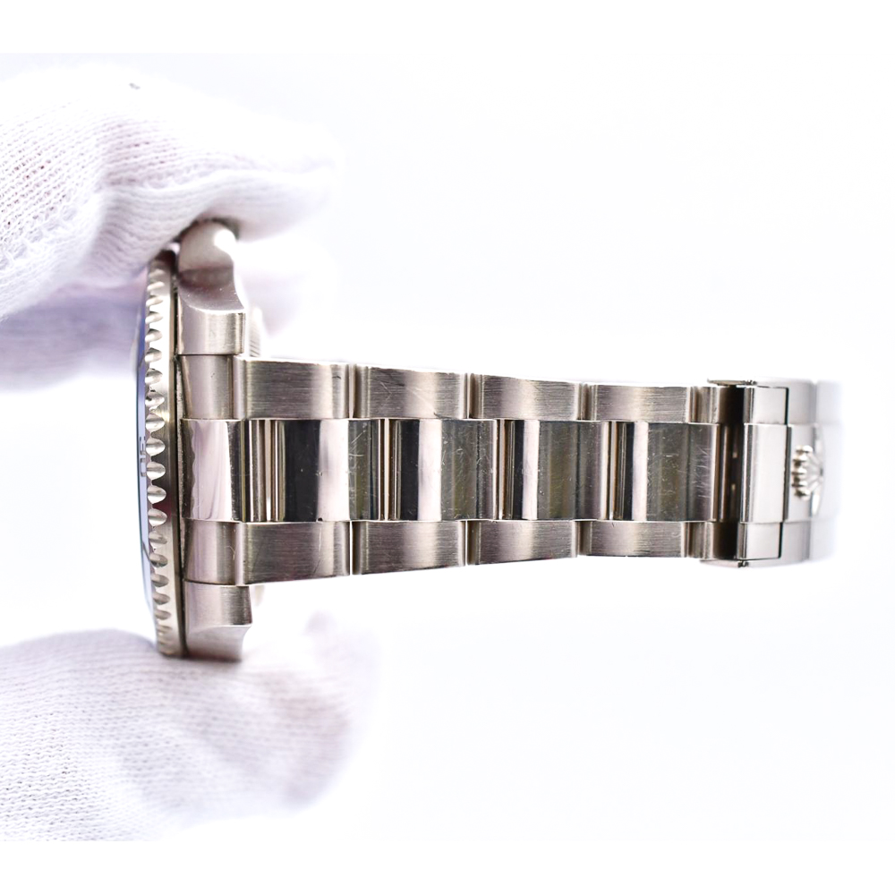 Submariner Date White Gold Blue Dial 40mm Product Image 10