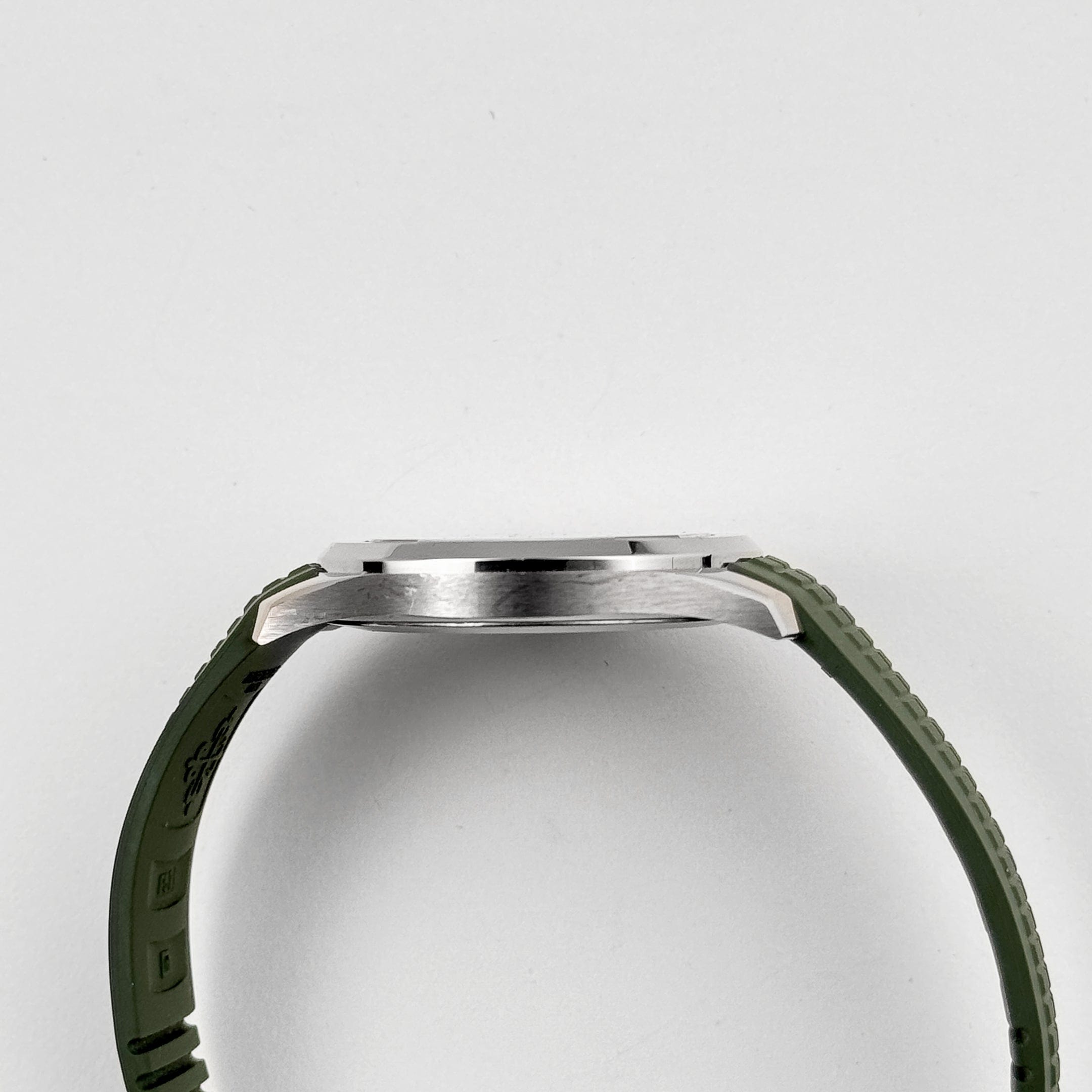 Aquanaut White Gold Green Dial 42mm Product Image 5