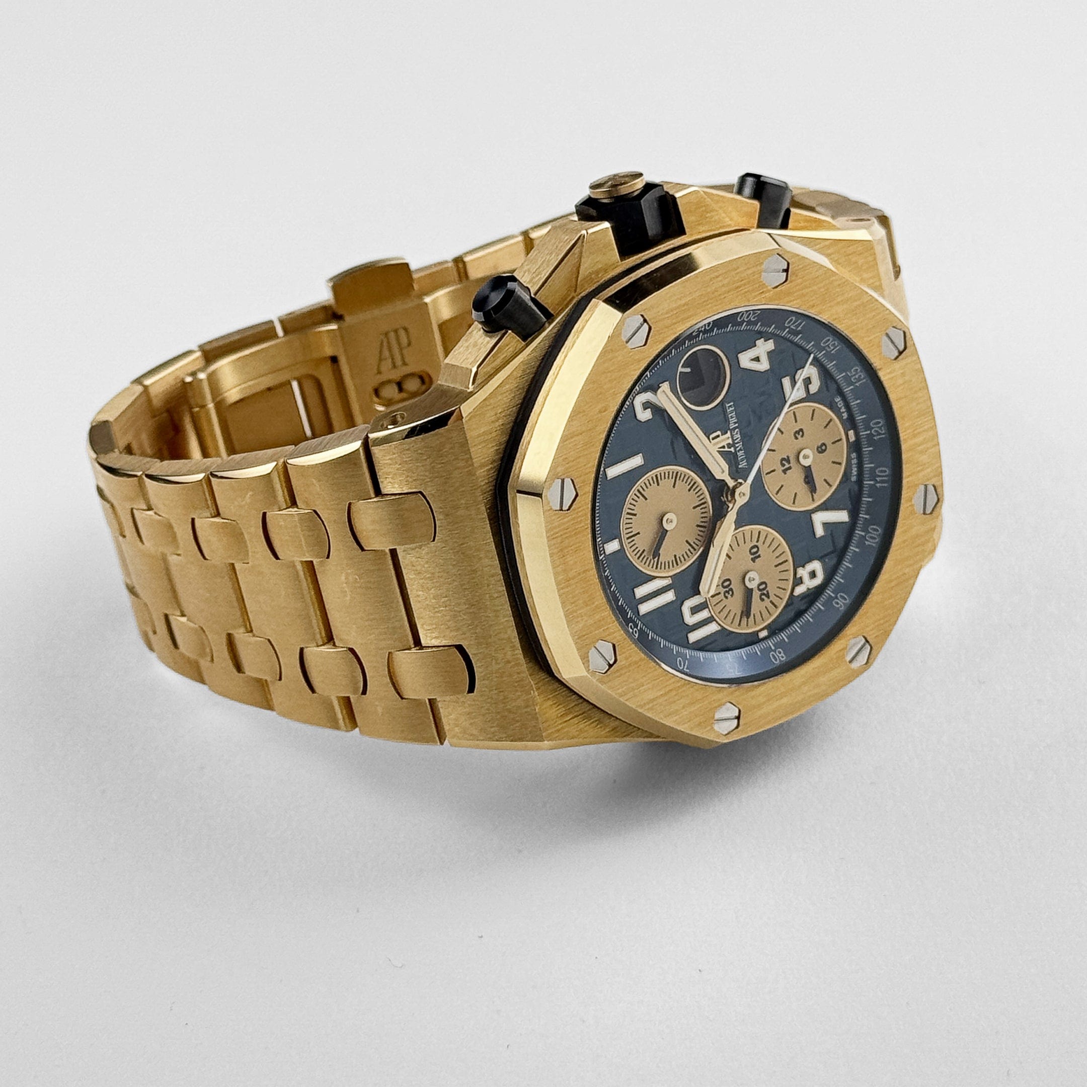 Royal Oak Offshore Yellow Gold Blue Dial 42mm Product Image 2