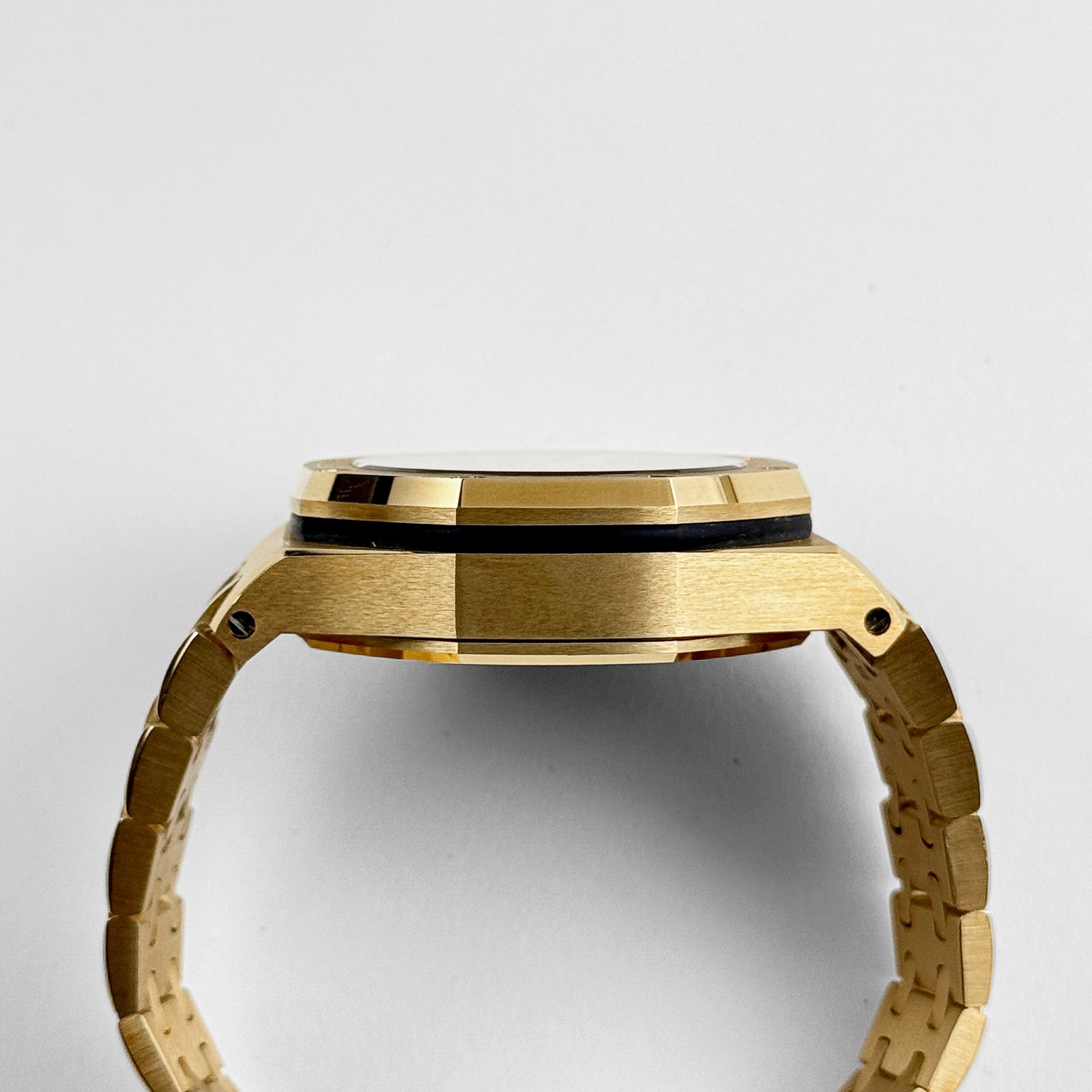 Royal Oak Offshore Yellow Gold Blue Dial 42mm Product Image 5