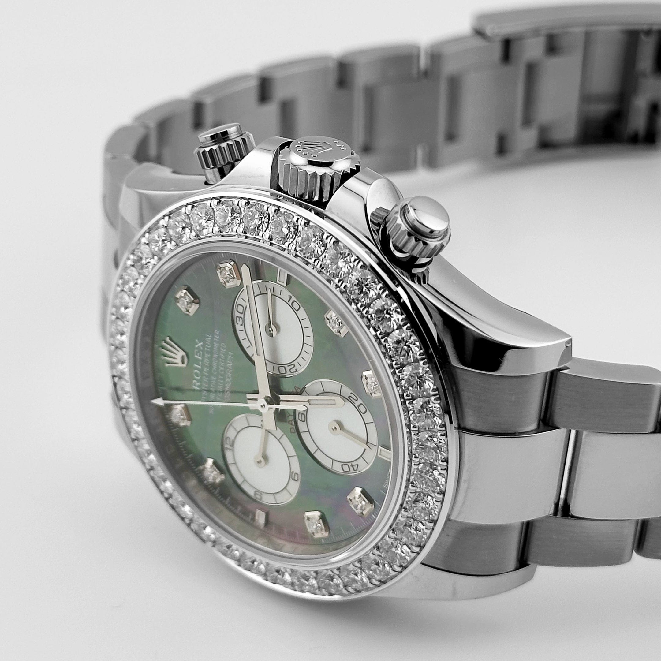Daytona White Gold Diamond Black Mother of Pearl Dial 40mm Product Image 2
