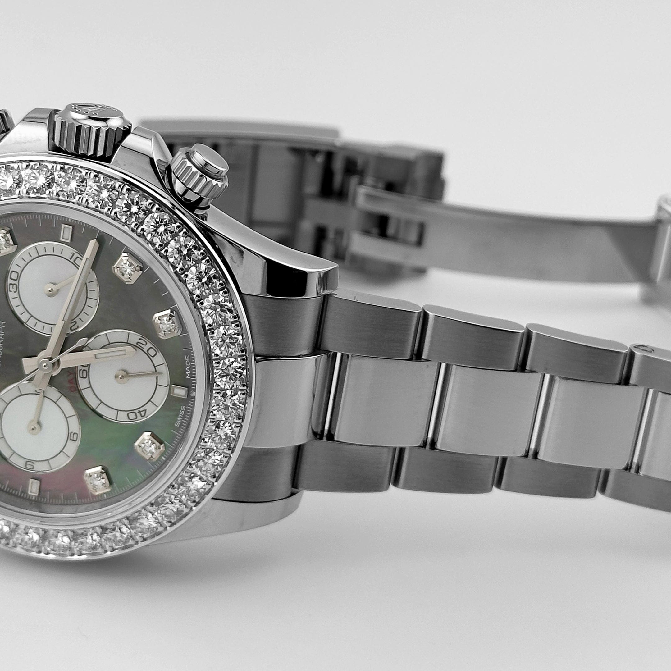 Daytona White Gold Diamond Black Mother of Pearl Dial 40mm Product Image 6