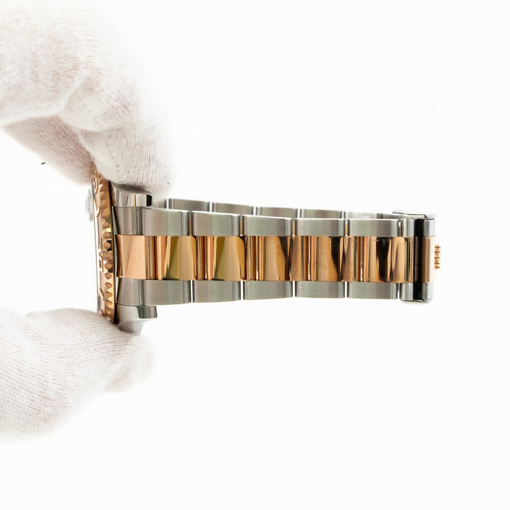 Yacht-Master Rose Gold & Steel Black Dial 40mm Product Image 8
