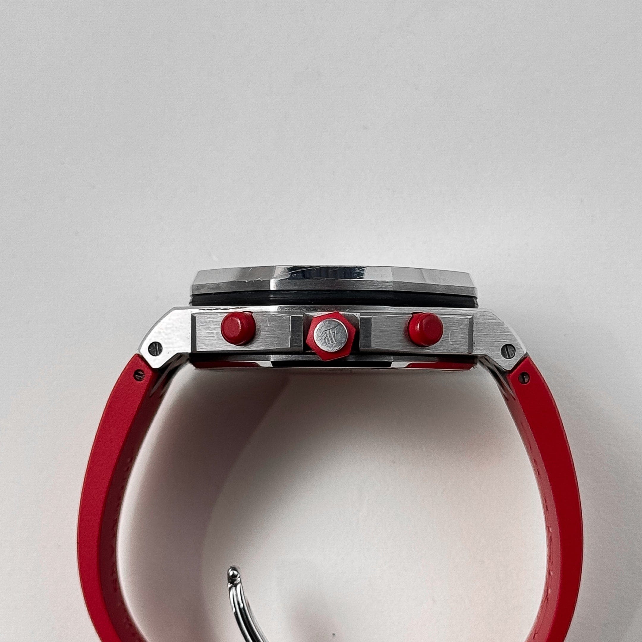 Royal Oak Offshore Chronograph "Rhone-Fusterie" Steel Red Dial 42mm Product Image 4