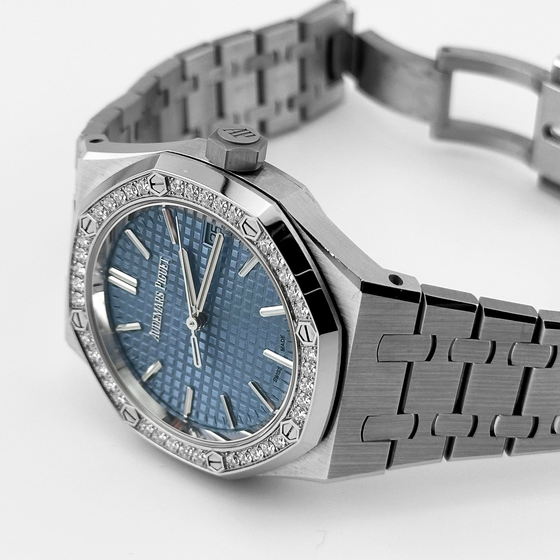 Royal Oak Selfwinding Steel Diamond Ice Blue Dial 34mm Product Image 2