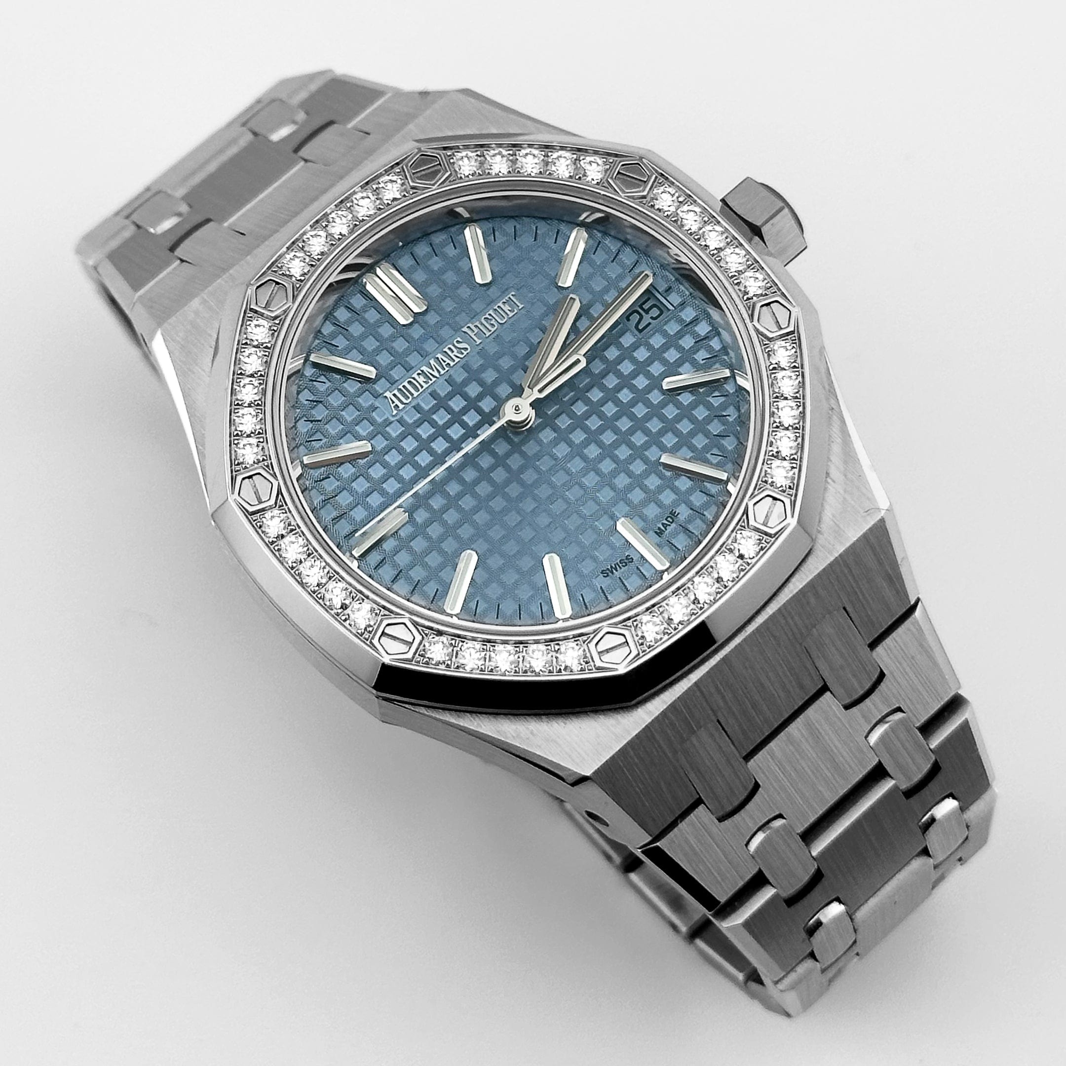 Royal Oak Selfwinding Steel Diamond Ice Blue Dial 34mm Product Image 1