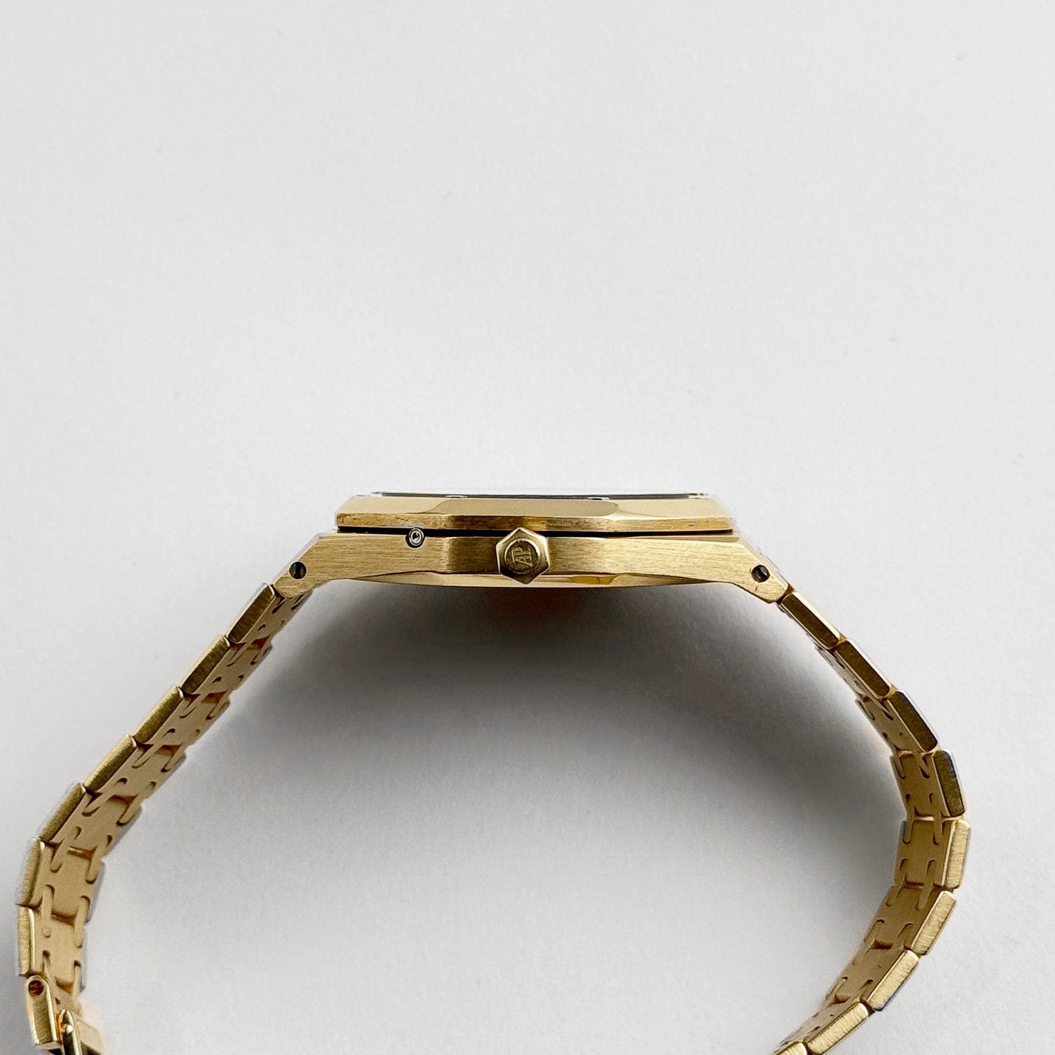 Vintage Royal Oak Perpetual Calendar Yellow Gold Gold Dial 39mm Product Image 4