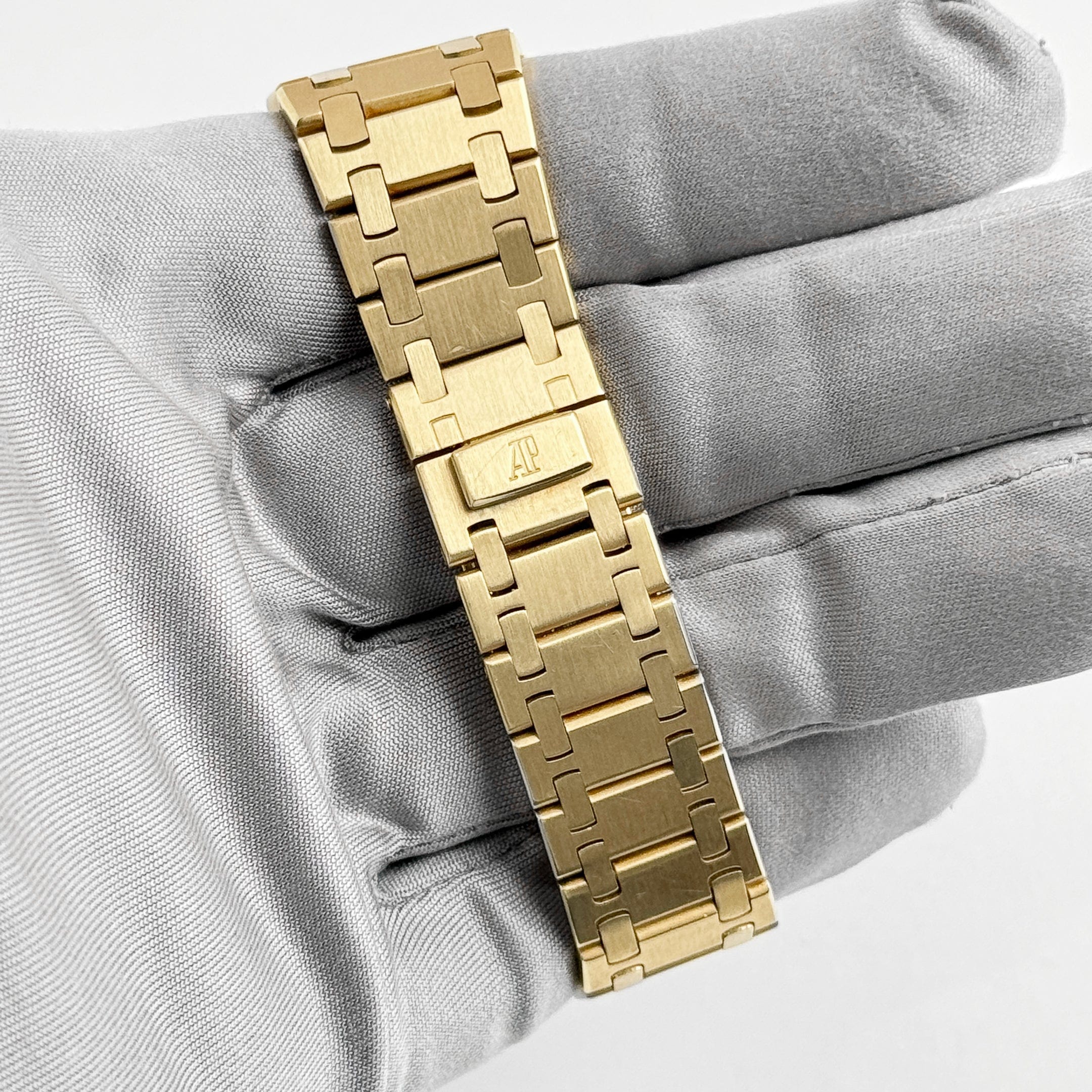 Vintage Royal Oak Perpetual Calendar Yellow Gold Gold Dial 39mm Product Image 9