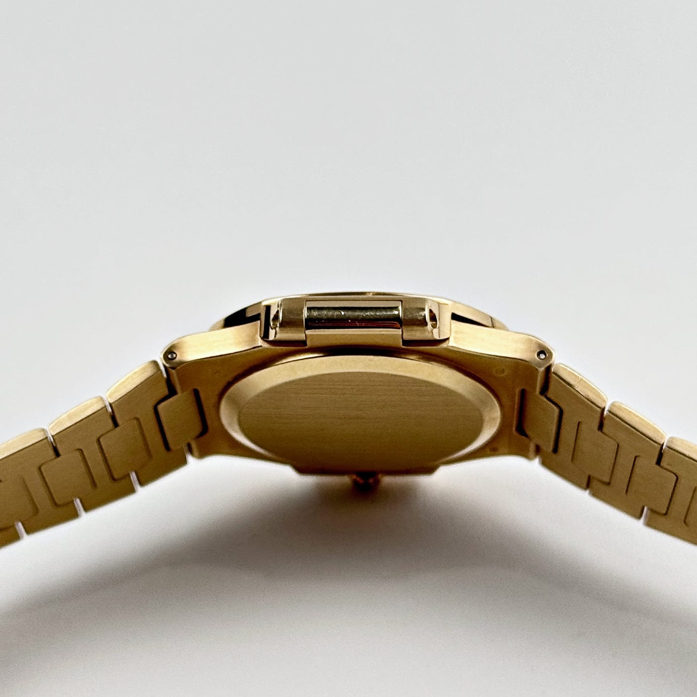 Nautilus Yellow Gold White Dial 38mm Product Image 7