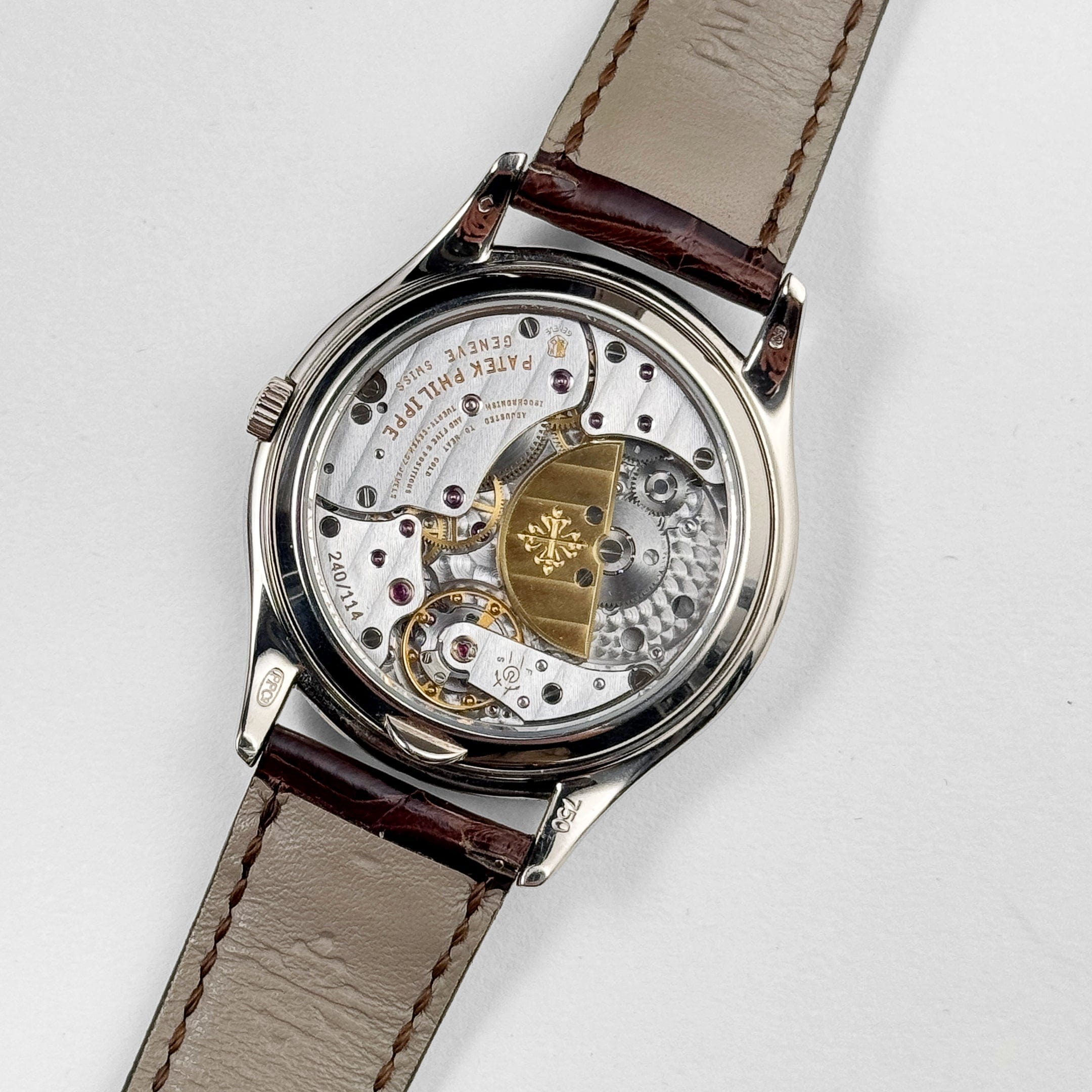 Calatrava Perpetual Calendar Moonphase White Gold Opaline Silver Dial 36mm Product Image 8