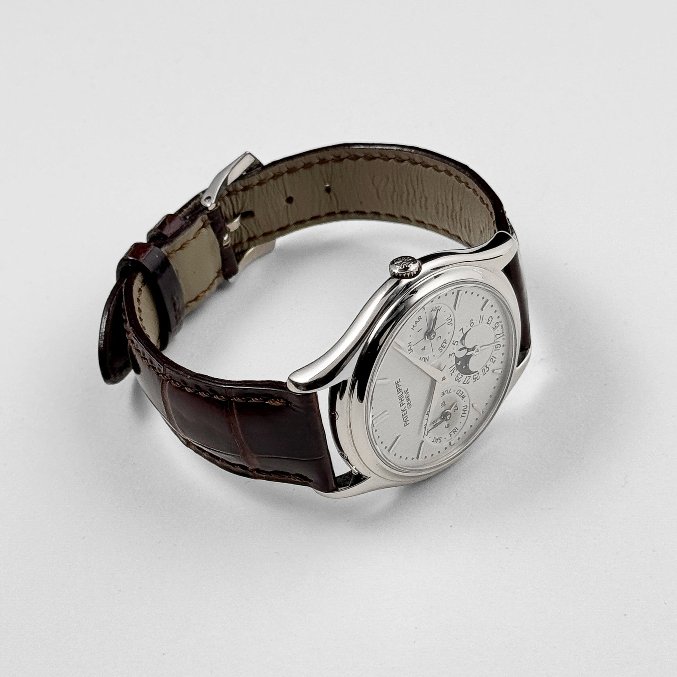 Calatrava Perpetual Calendar Moonphase White Gold Opaline Silver Dial 36mm Product Image 2
