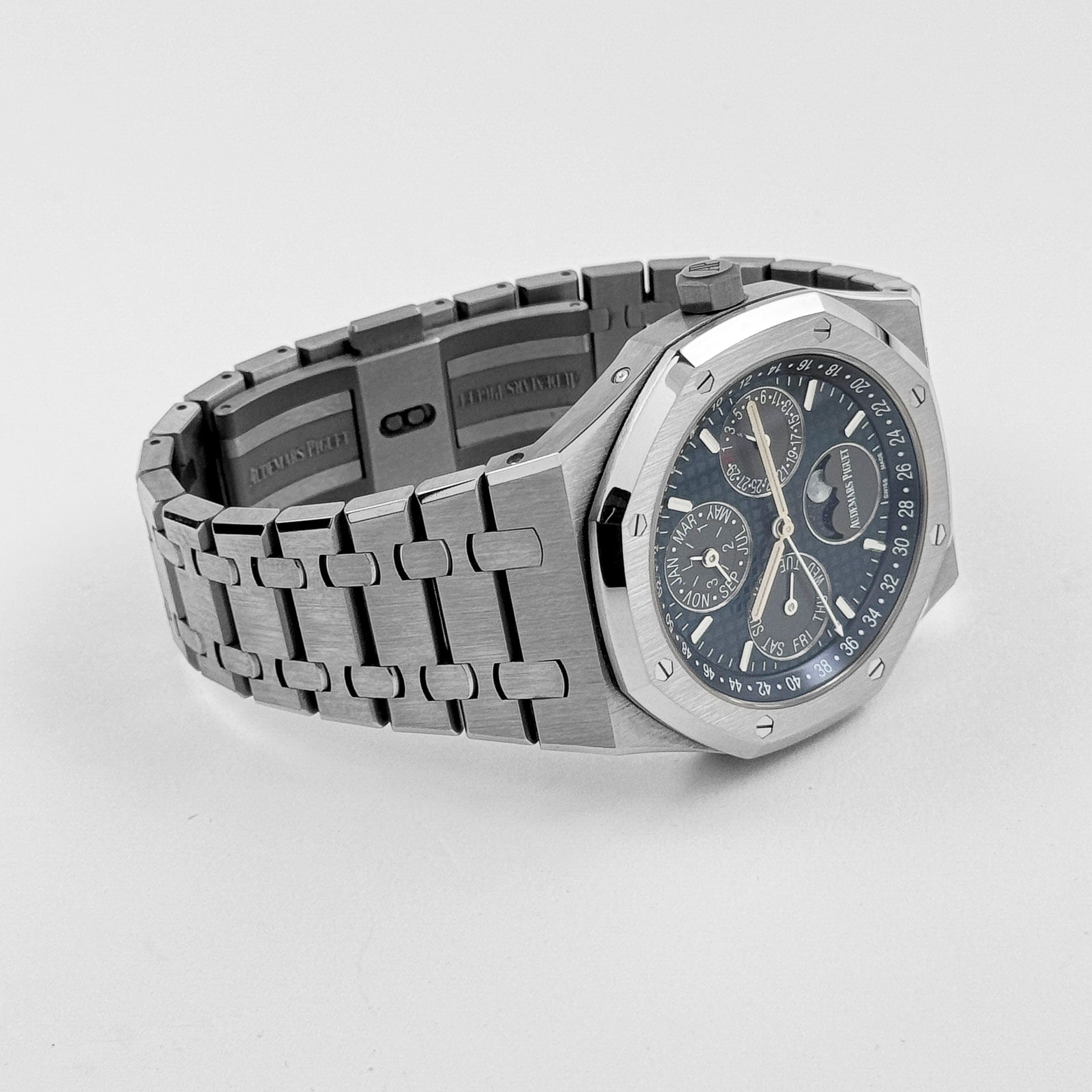 Royal Oak Perpetual Calendar Titanium Blue Dial 41mm Product Image 3