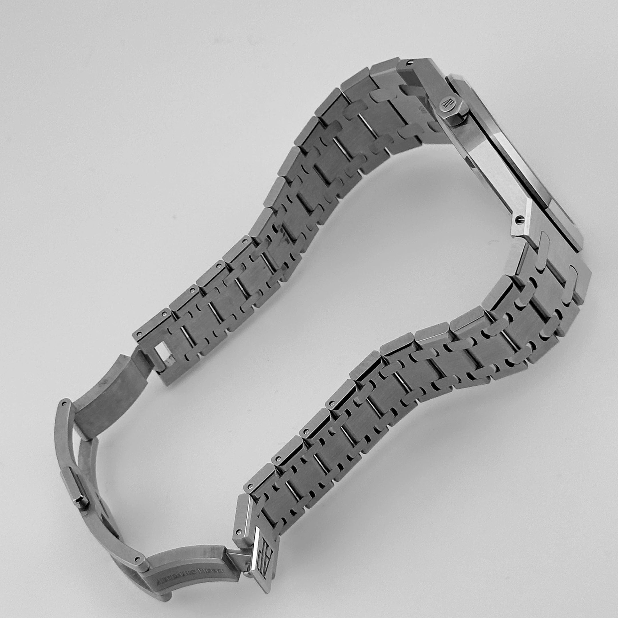 Royal Oak "Jumbo" Extra-Thin "50th Anniversary" Openworked Steel 39mm Product Image 7