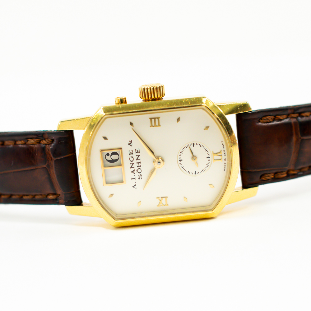 Arkade Yellow Gold Ivory Argenté Dial 22mm Product Image 3