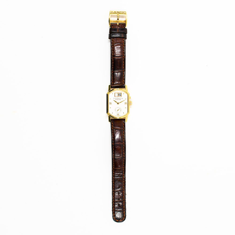 Arkade Yellow Gold Ivory Argenté Dial 22mm Product Image 1