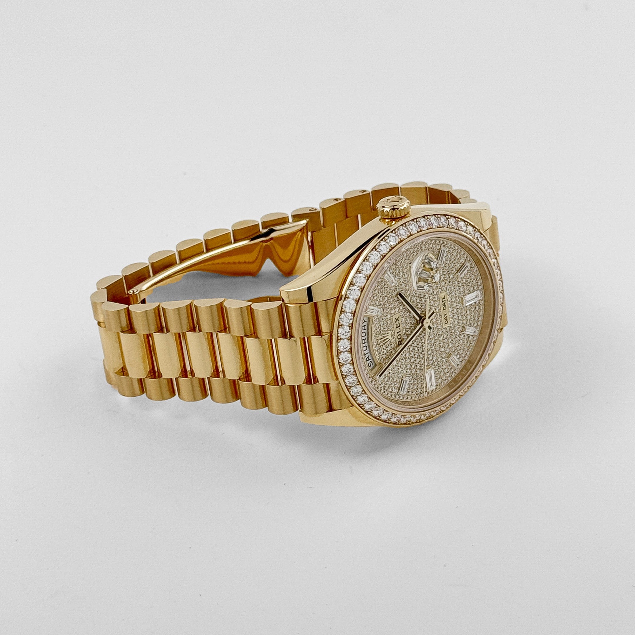 Day-Date 40 Yellow Gold Paved Dial 40mm Product Image 3