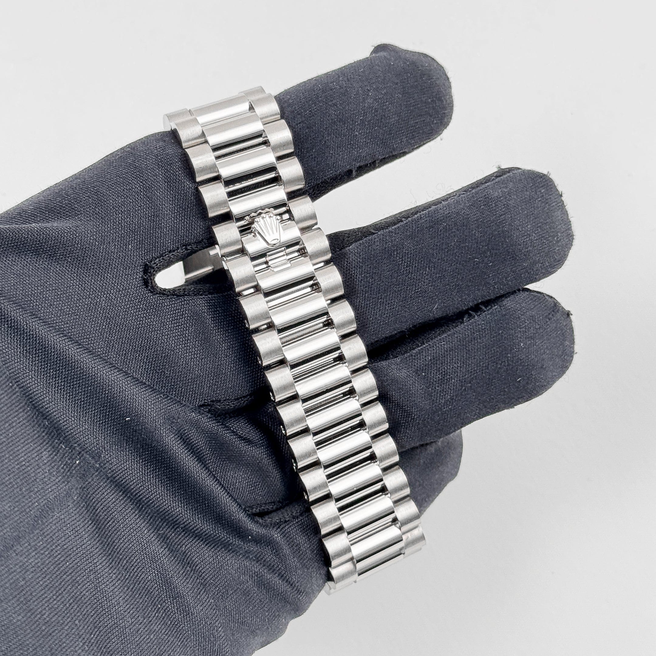 Day-Date White Gold White Dial 36mm Product Image 9